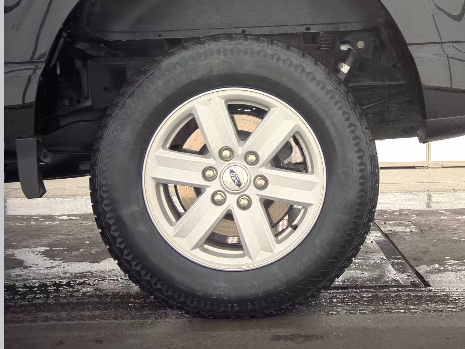 2023 Ford F-150 XLT RWD