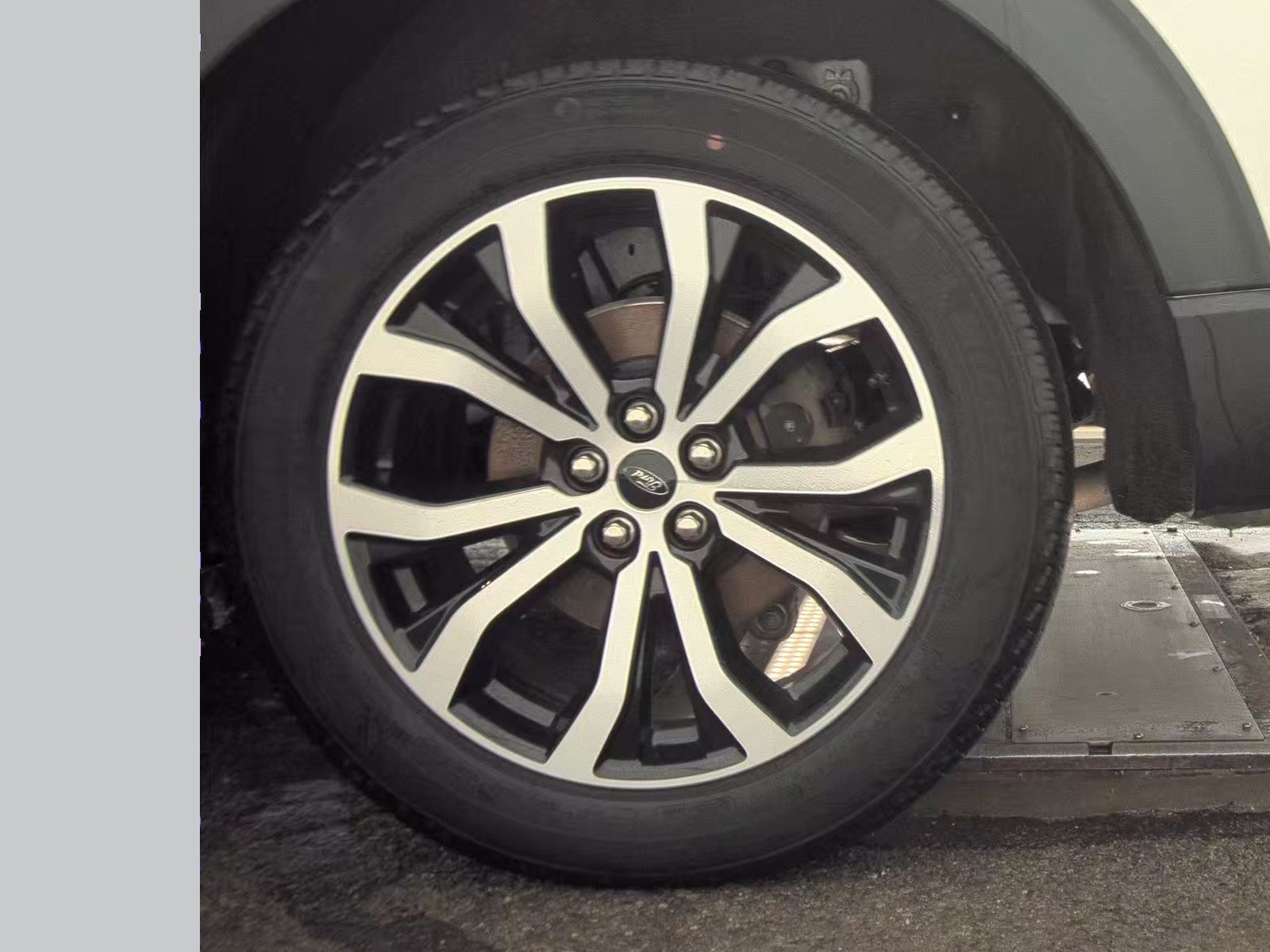 2025 Ford Explorer ST-Line AWD