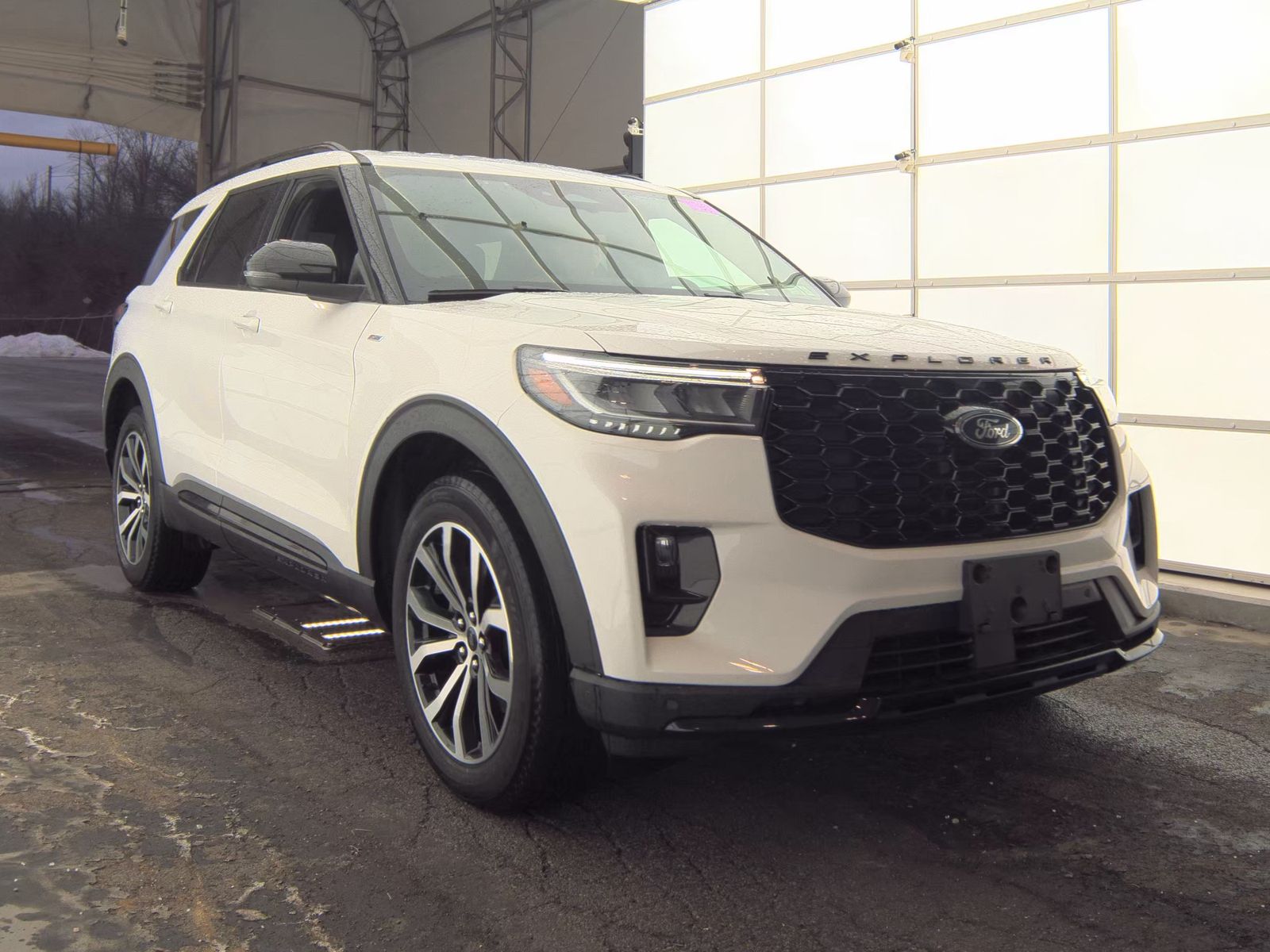 2025 Ford Explorer ST-Line AWD