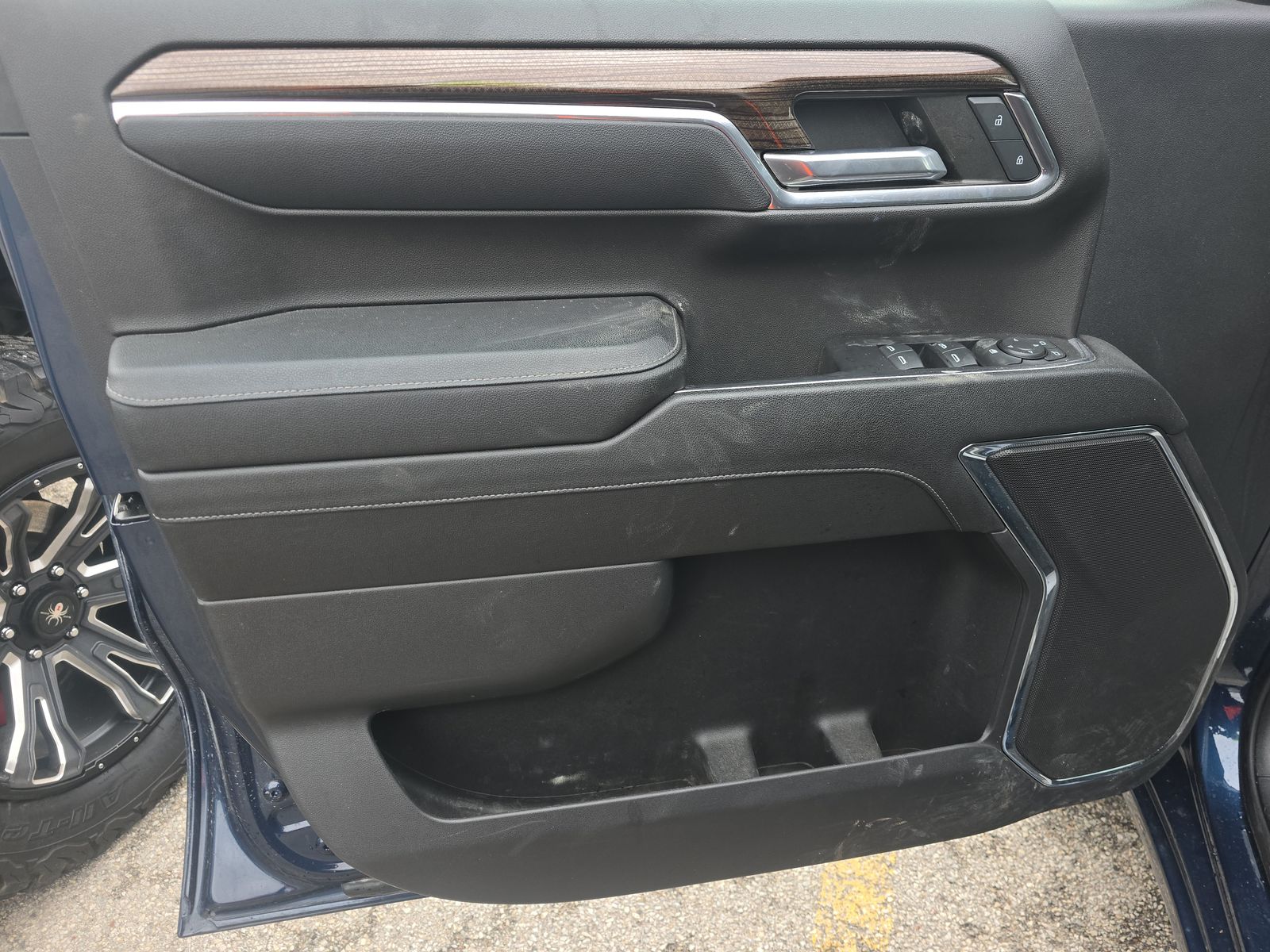 2023 Chevrolet Silverado 1500 LT AWD