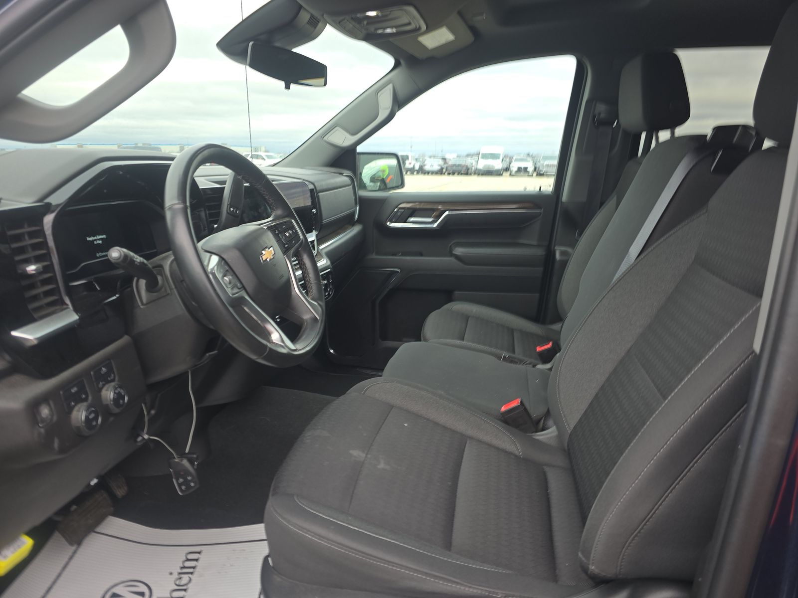 2023 Chevrolet Silverado 1500 LT AWD