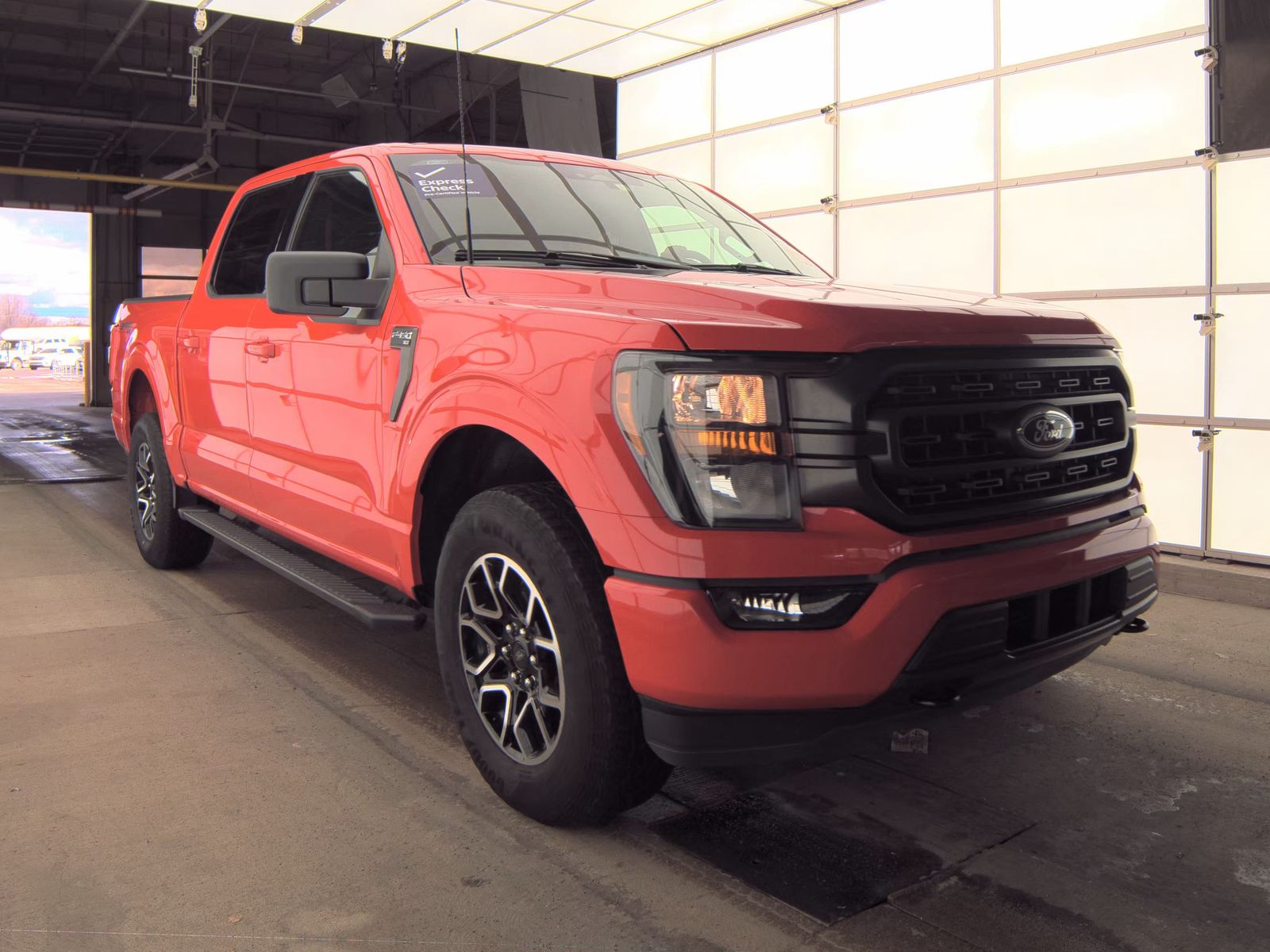 2023 Ford F-150 XLT AWD