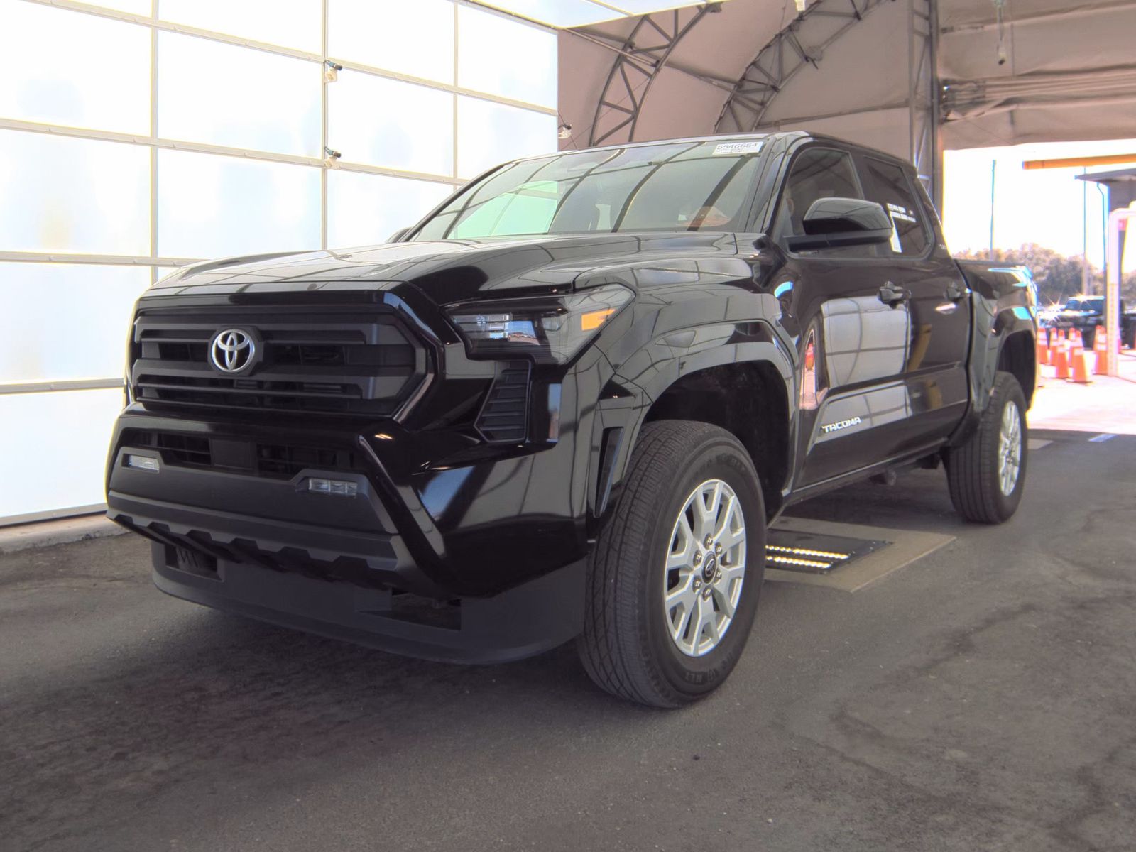 2024 Toyota Tacoma SR5 AWD