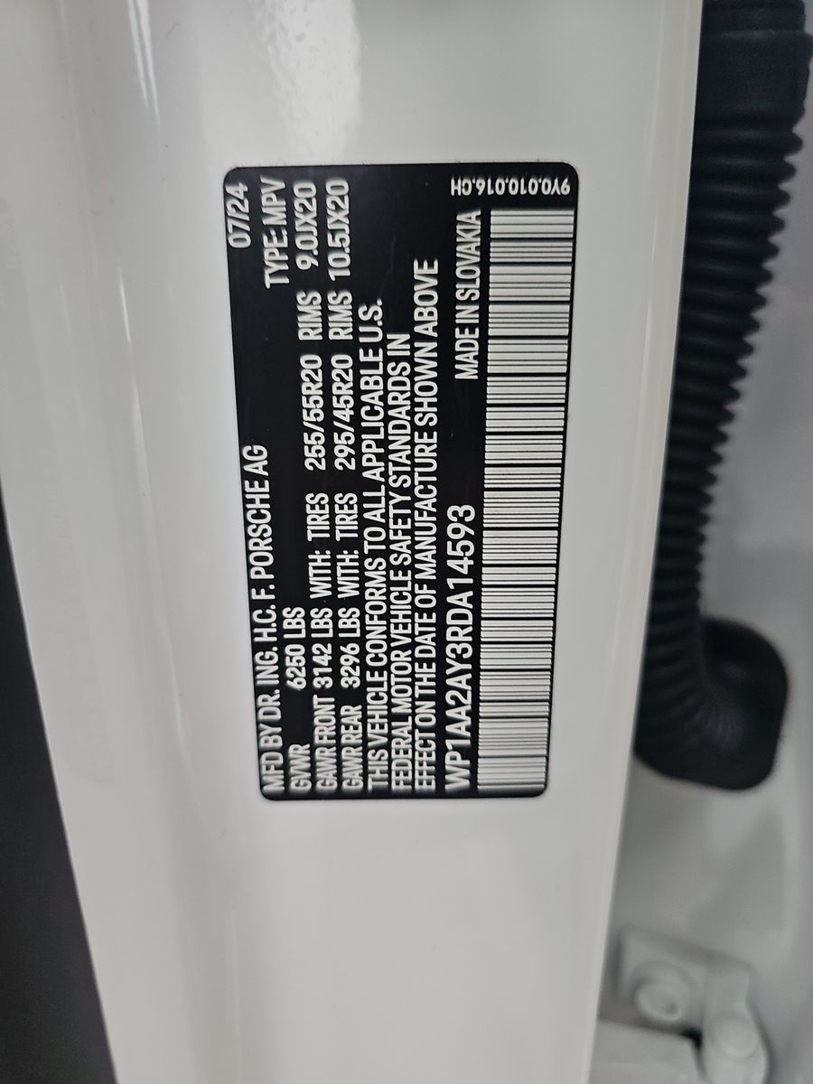 2024 Porsche Cayenne Base AWD