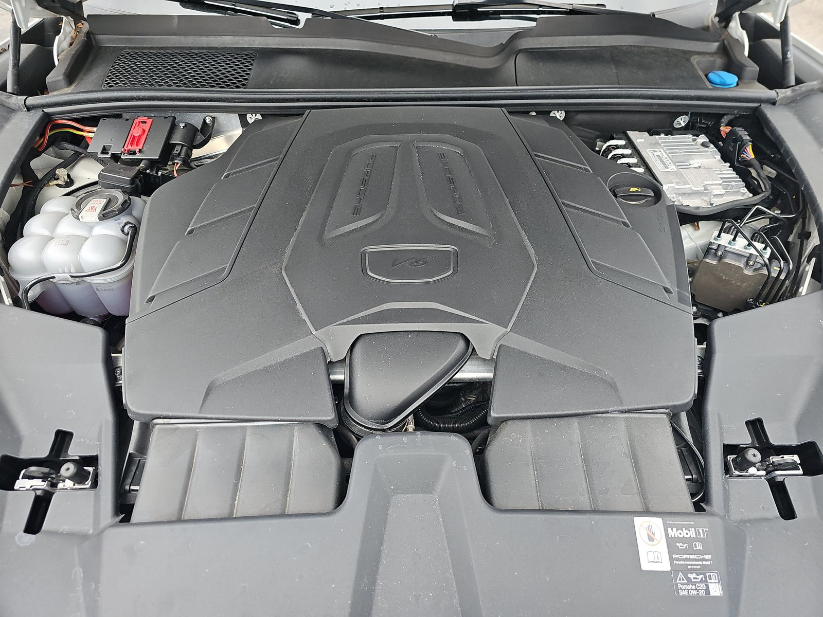 2024 Porsche Cayenne Base AWD