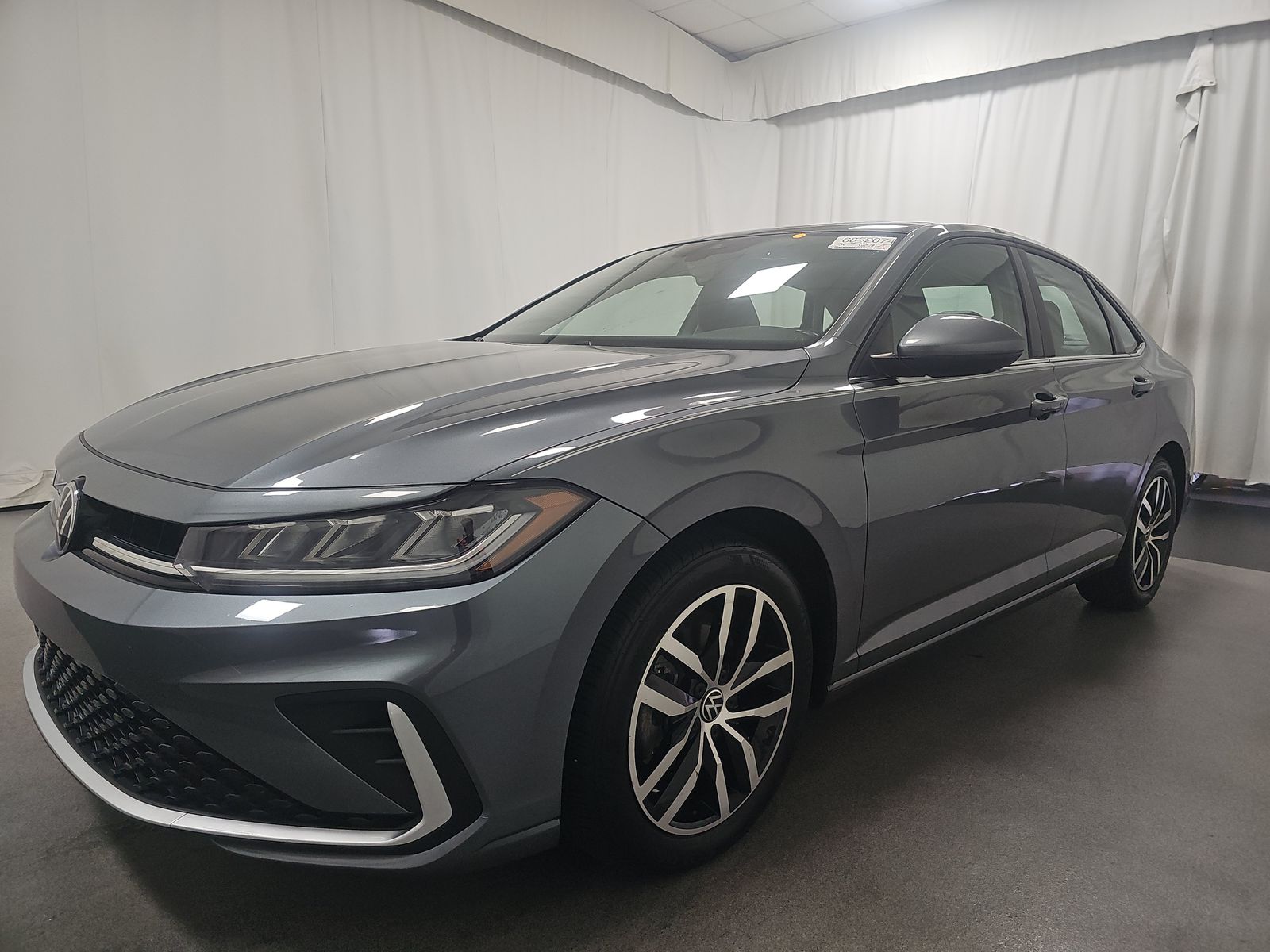 2025 Volkswagen Jetta 1.5T SE FWD