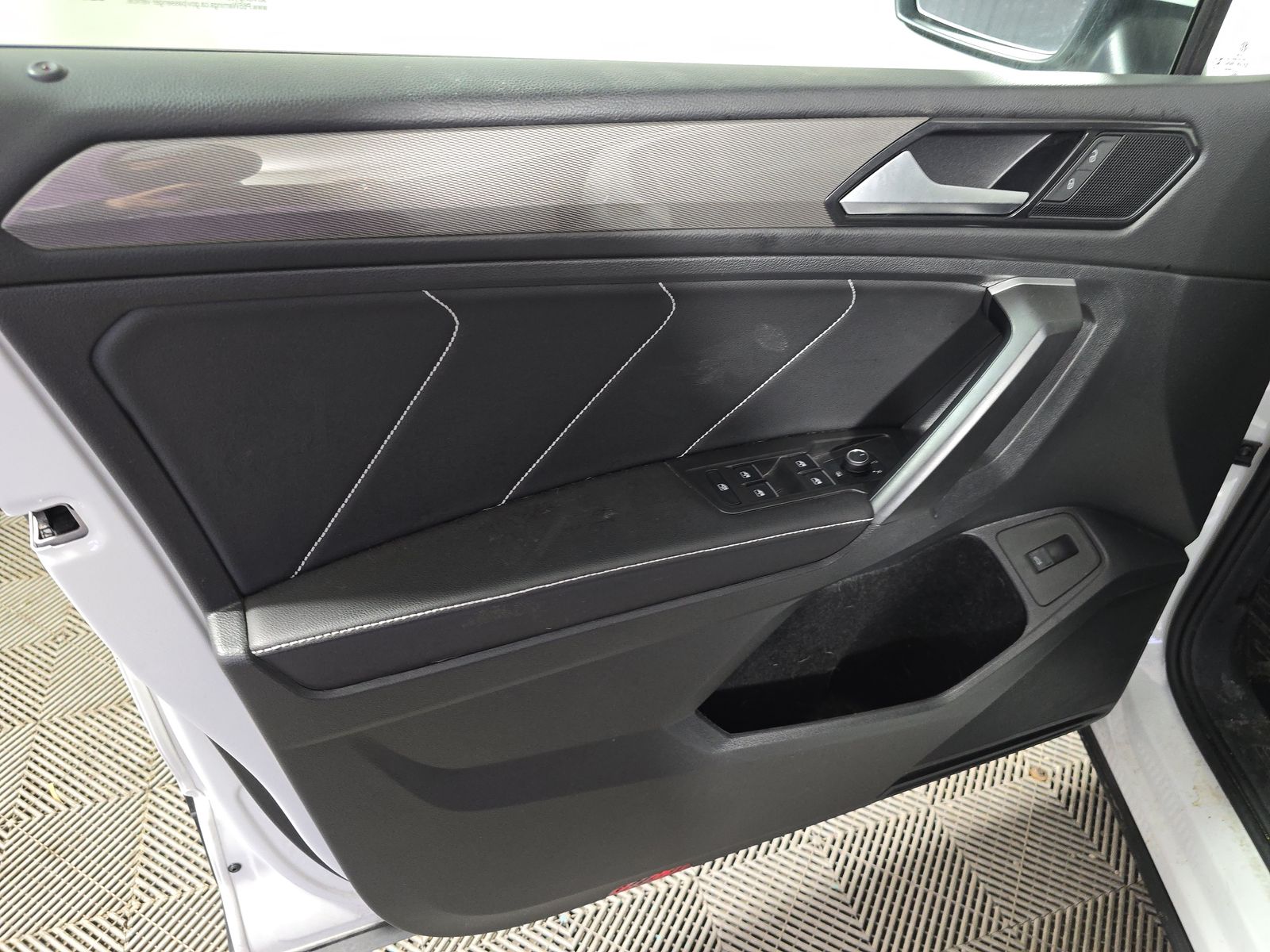 2024 Volkswagen Tiguan 2.0T SE AWD