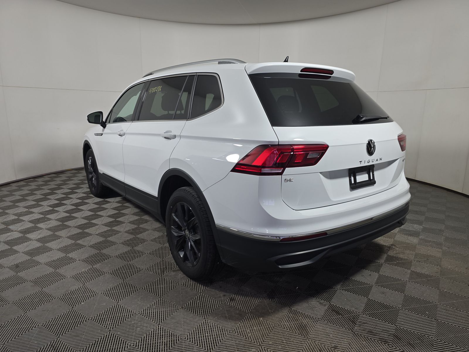 2024 Volkswagen Tiguan 2.0T SE AWD