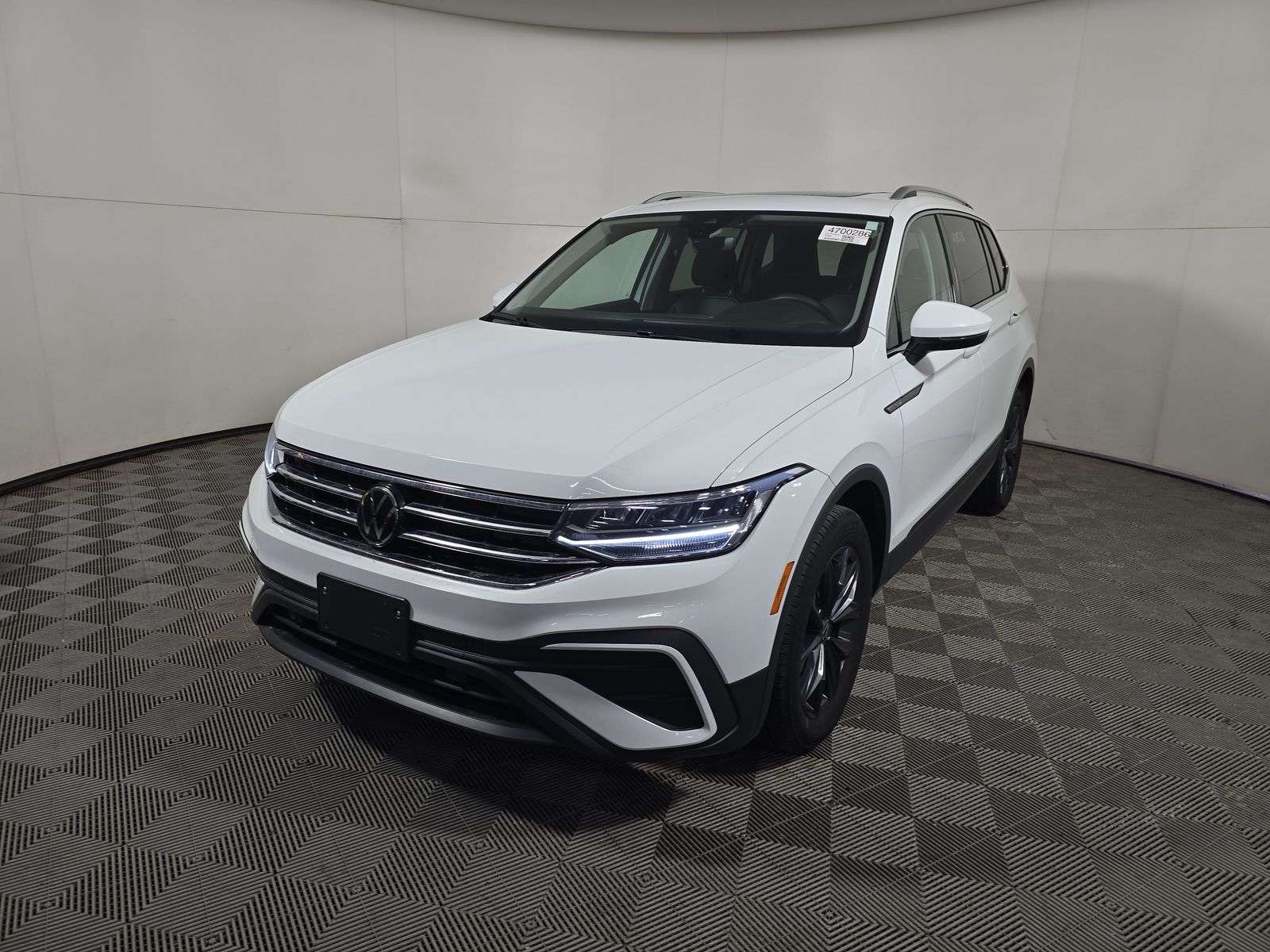 2024 Volkswagen Tiguan 2.0T SE AWD