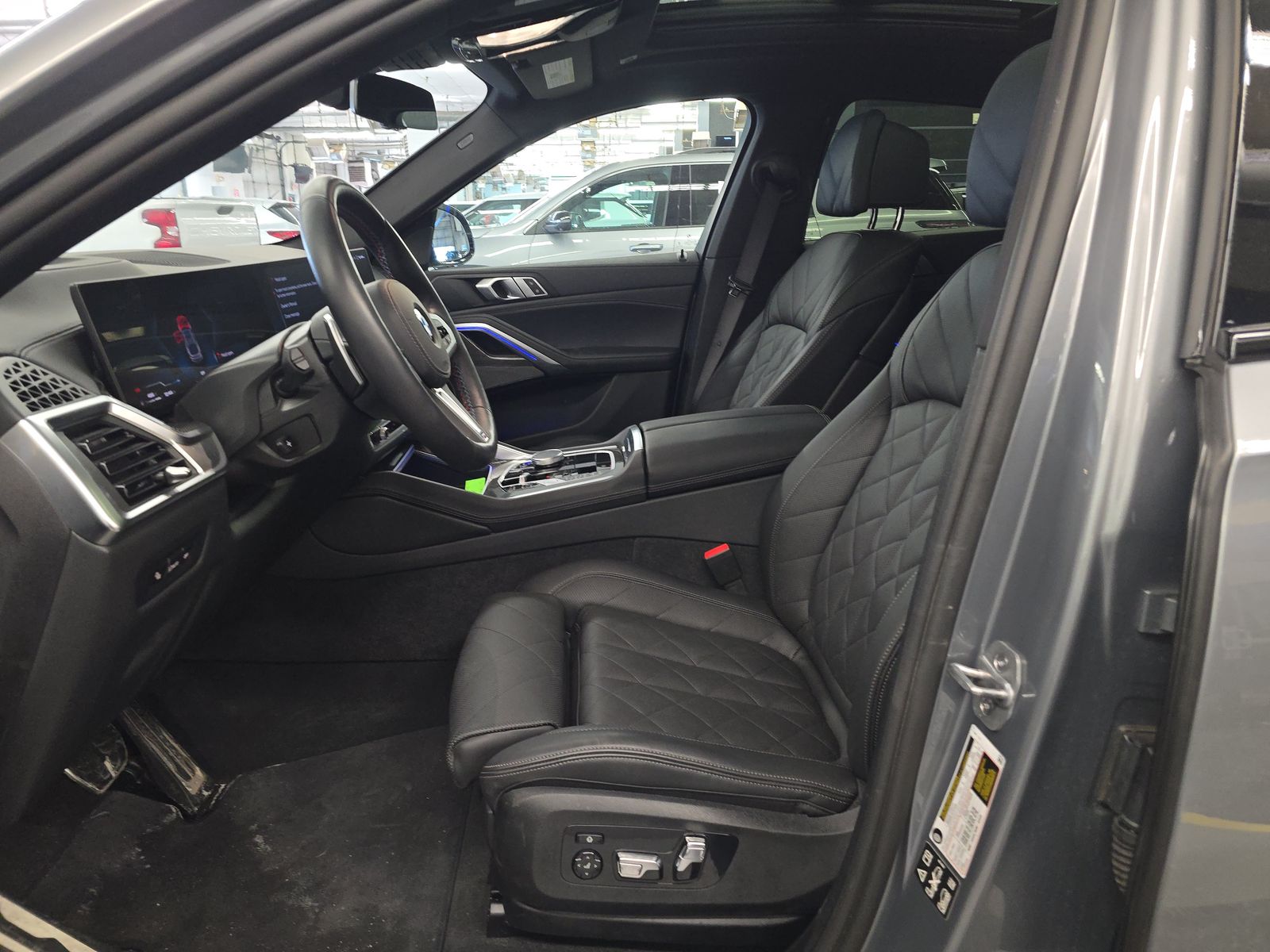 2026 BMW X6 M60i xDrive AWD