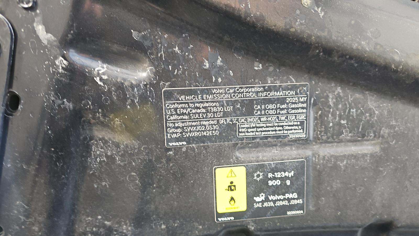 2025 Volvo XC90 B6 Plus AWD