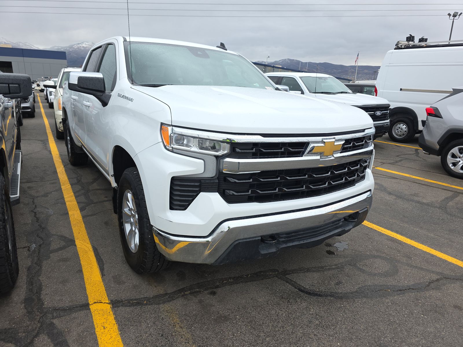 2025 Chevrolet Silverado 1500 LT AWD