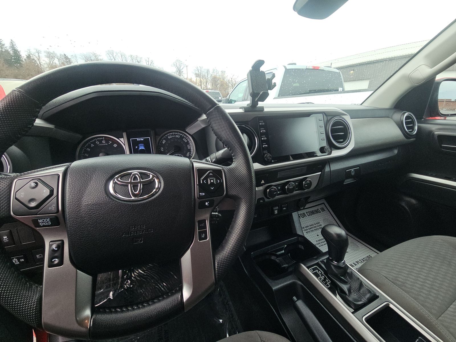 2022 Toyota Tacoma SR5 RWD