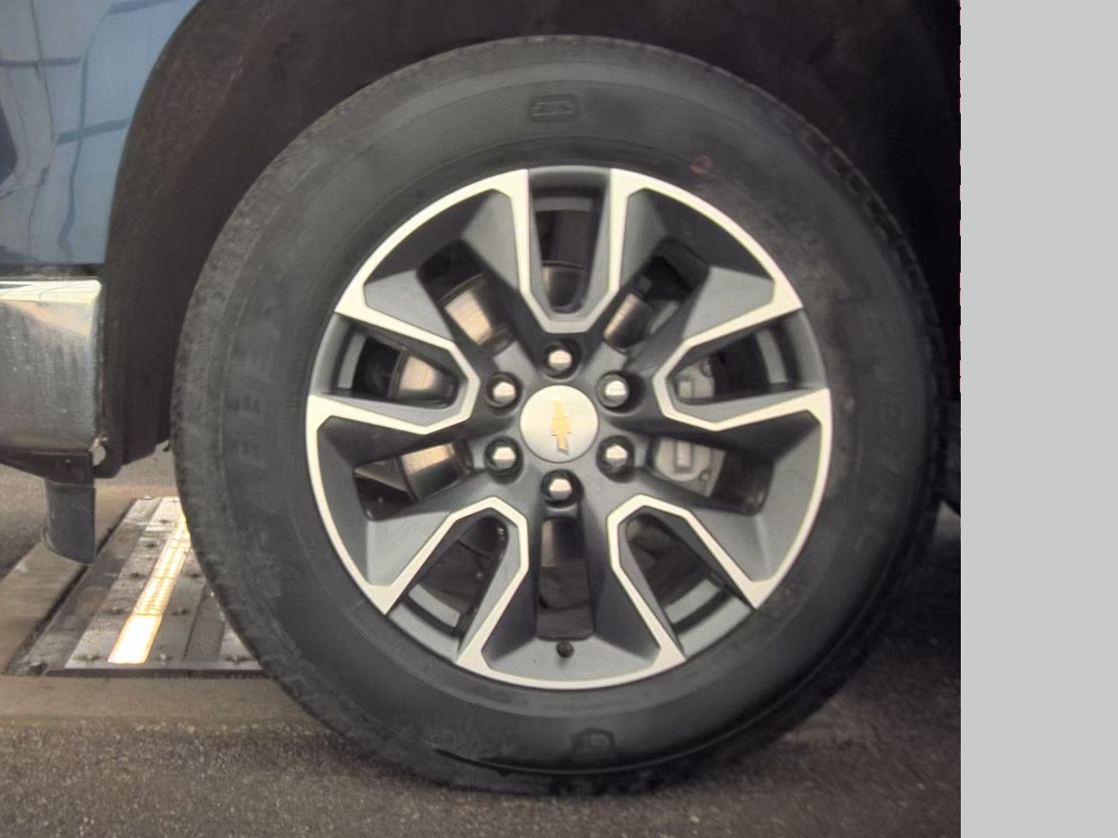 2023 Chevrolet Silverado 1500 LT AWD