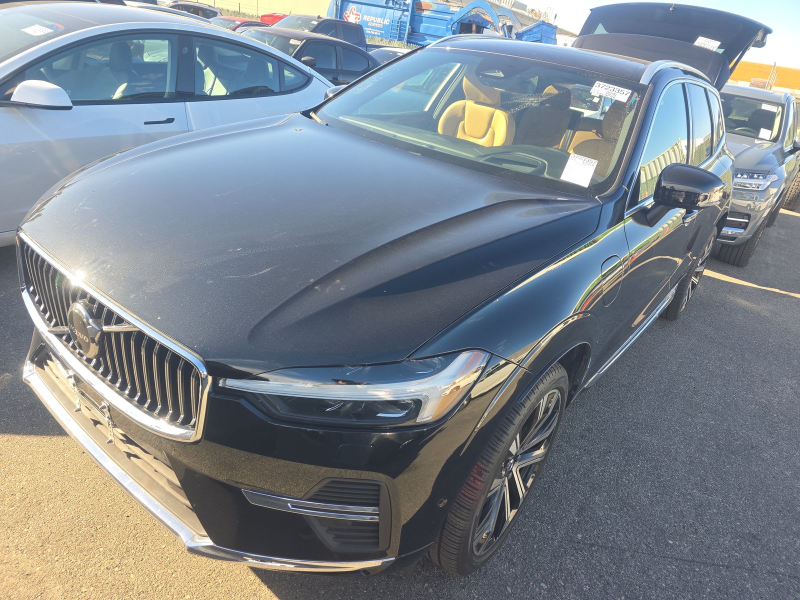 2023 Volvo XC60 Recharge T8 Ultimate AWD