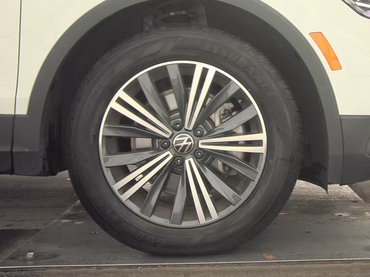 2024 Volkswagen Tiguan 2.0T Wolfsburg Edition FWD