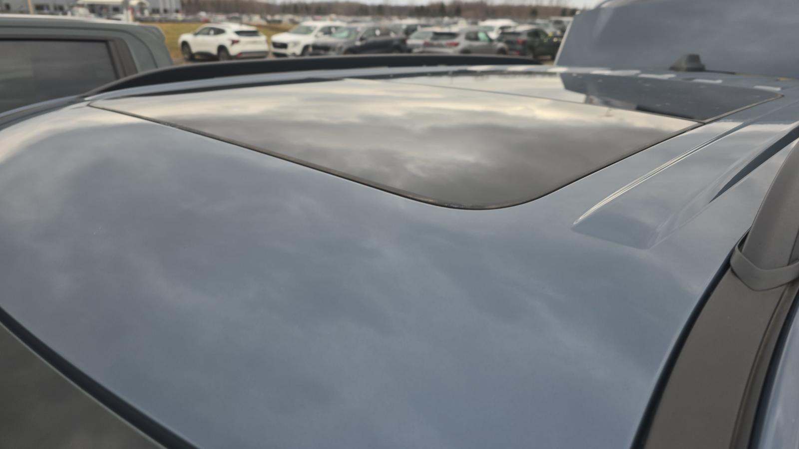 2025 Ford Explorer Active AWD