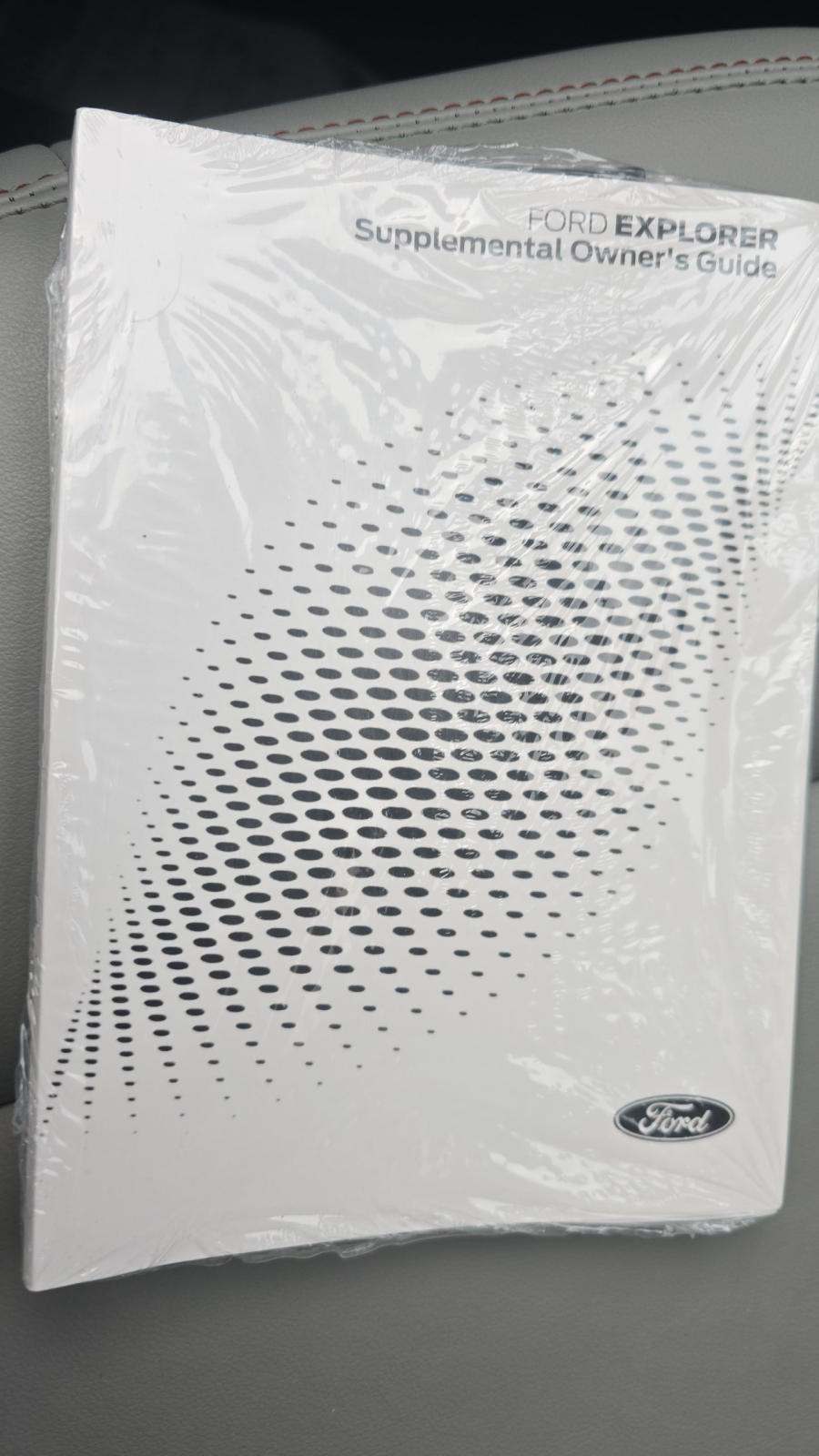 2025 Ford Explorer Active AWD