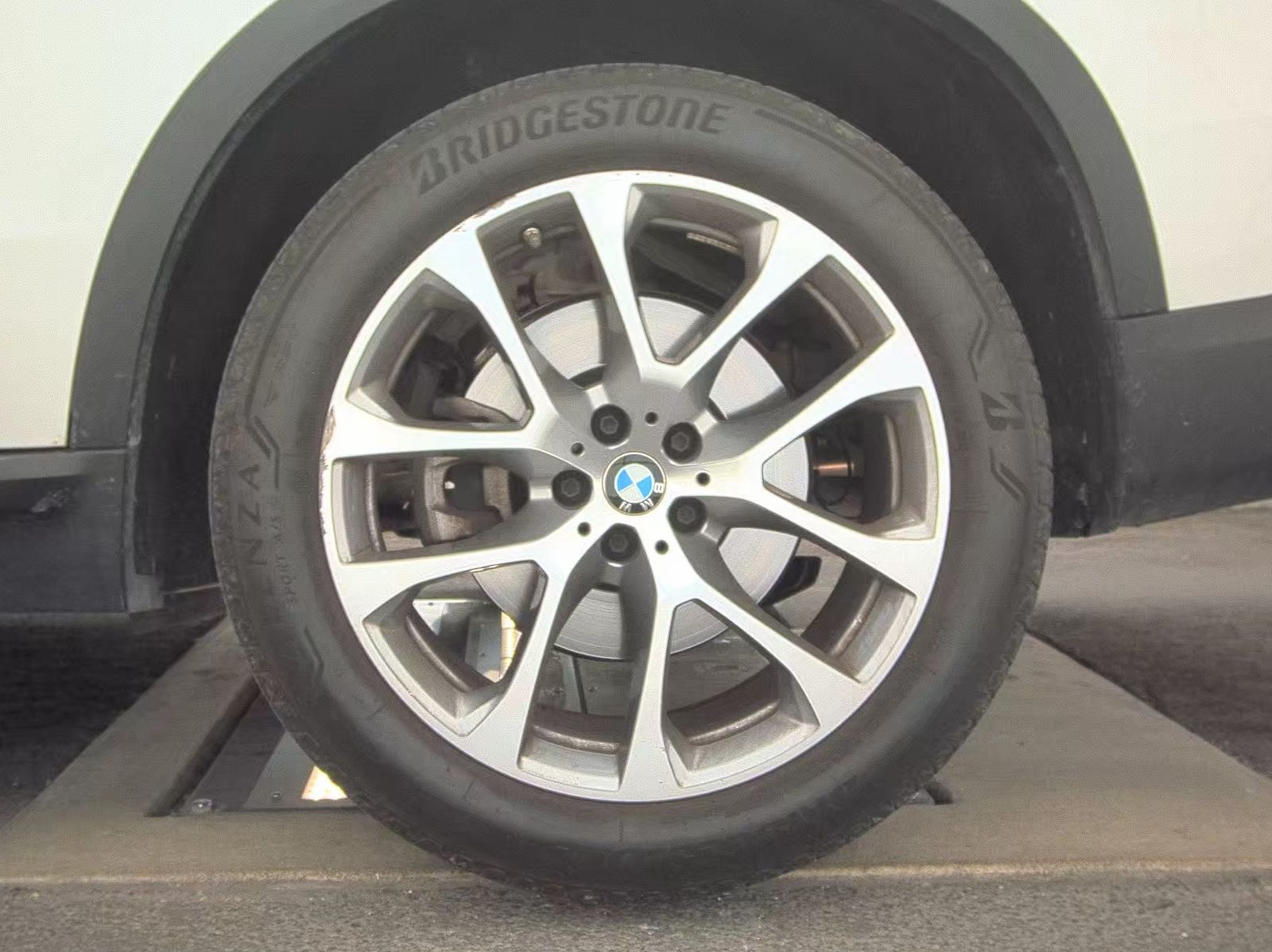 2024 BMW X5 xDrive40i AWD