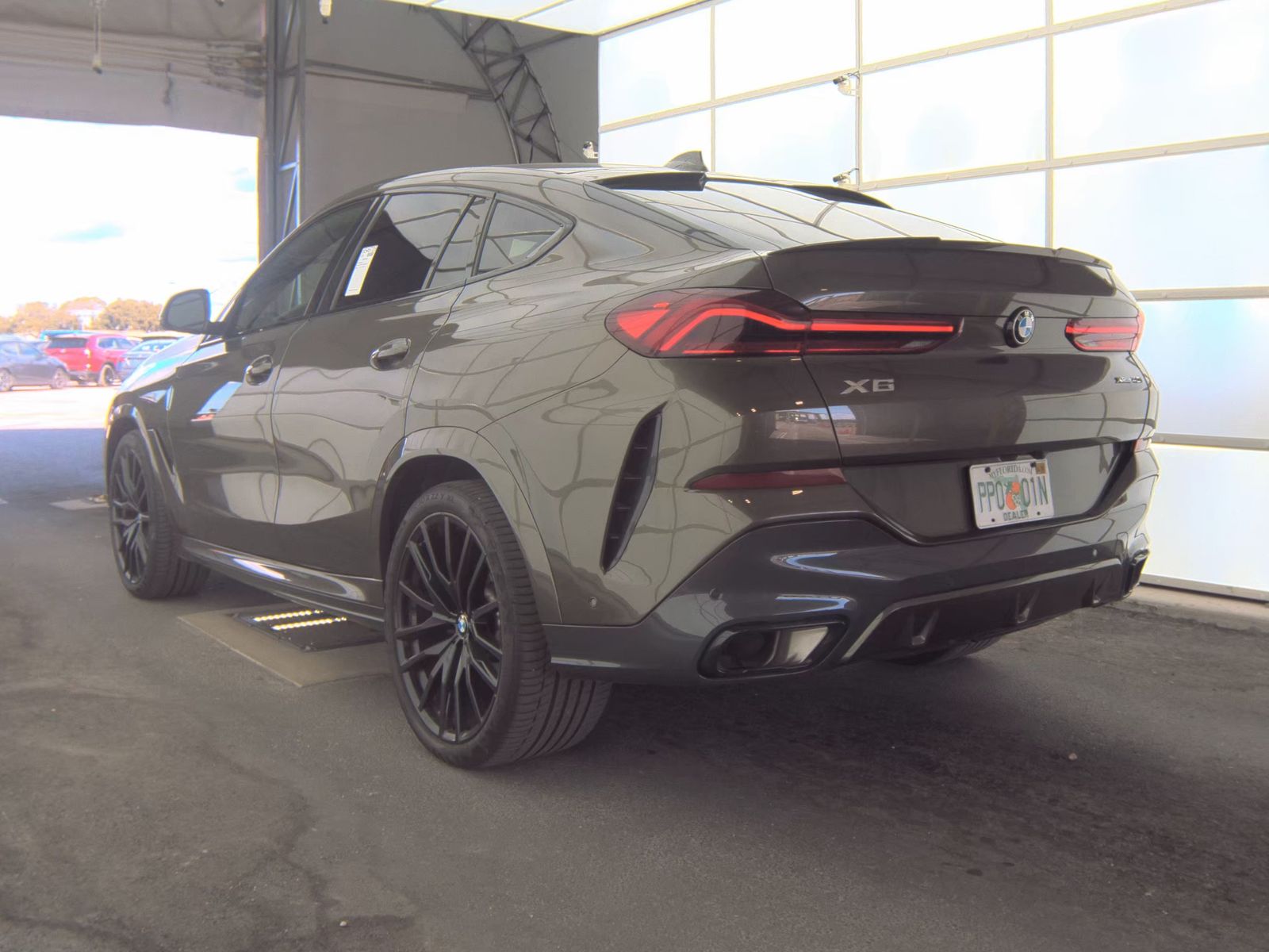 2022 BMW X6 xDrive40i AWD