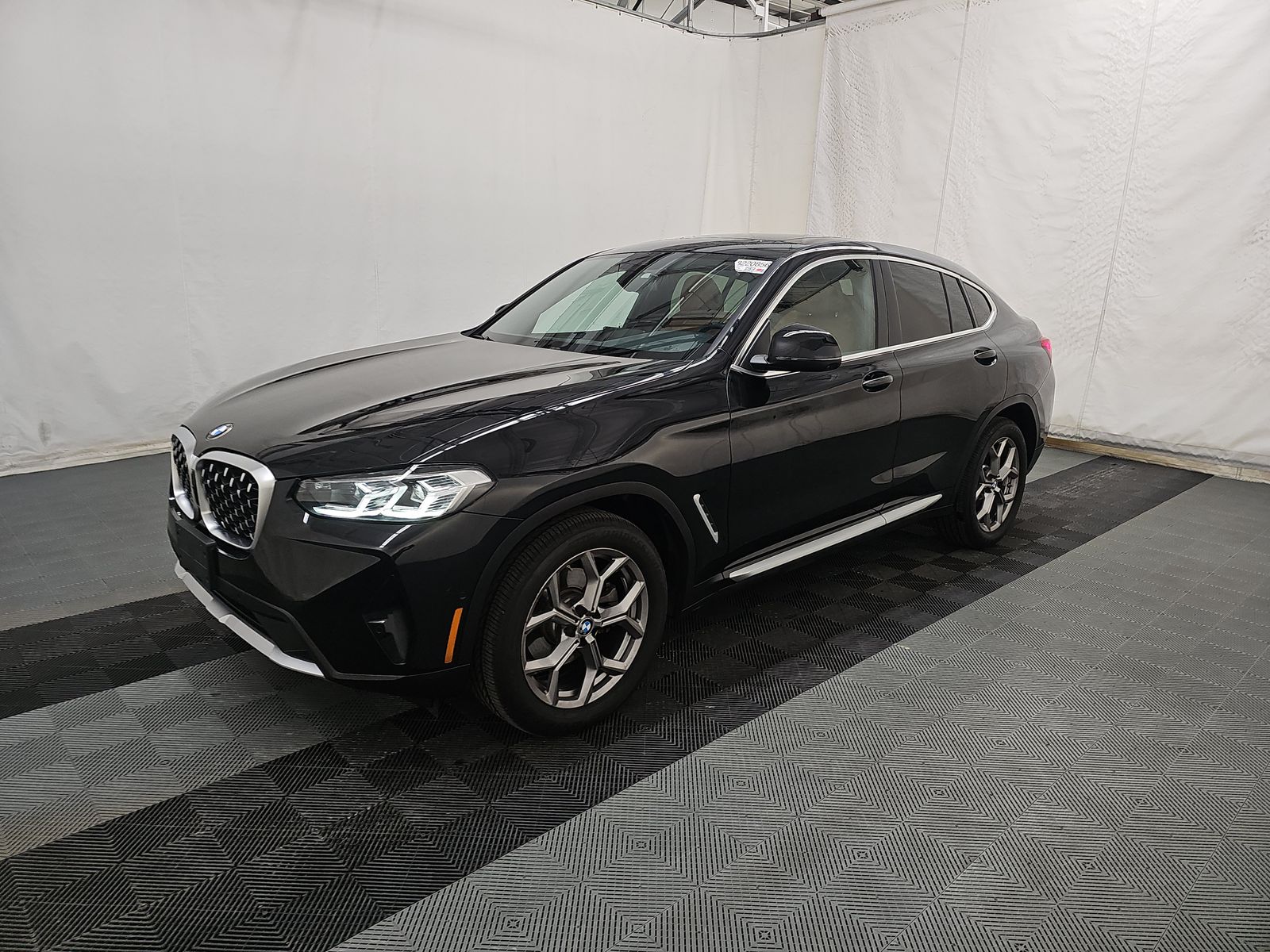 2023 BMW X4 xDrive30i AWD