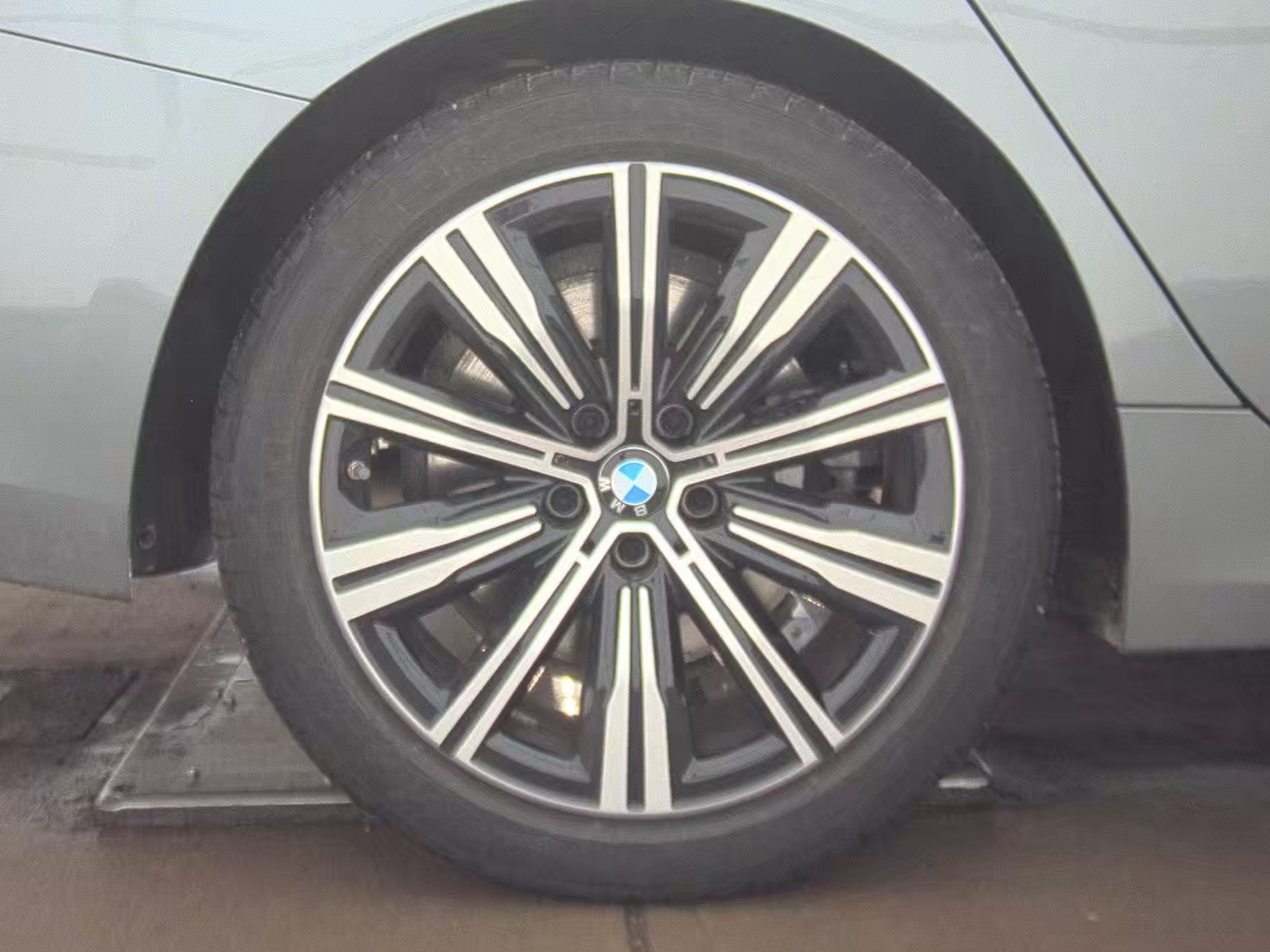 2025 BMW 3 Series 330i xDrive AWD