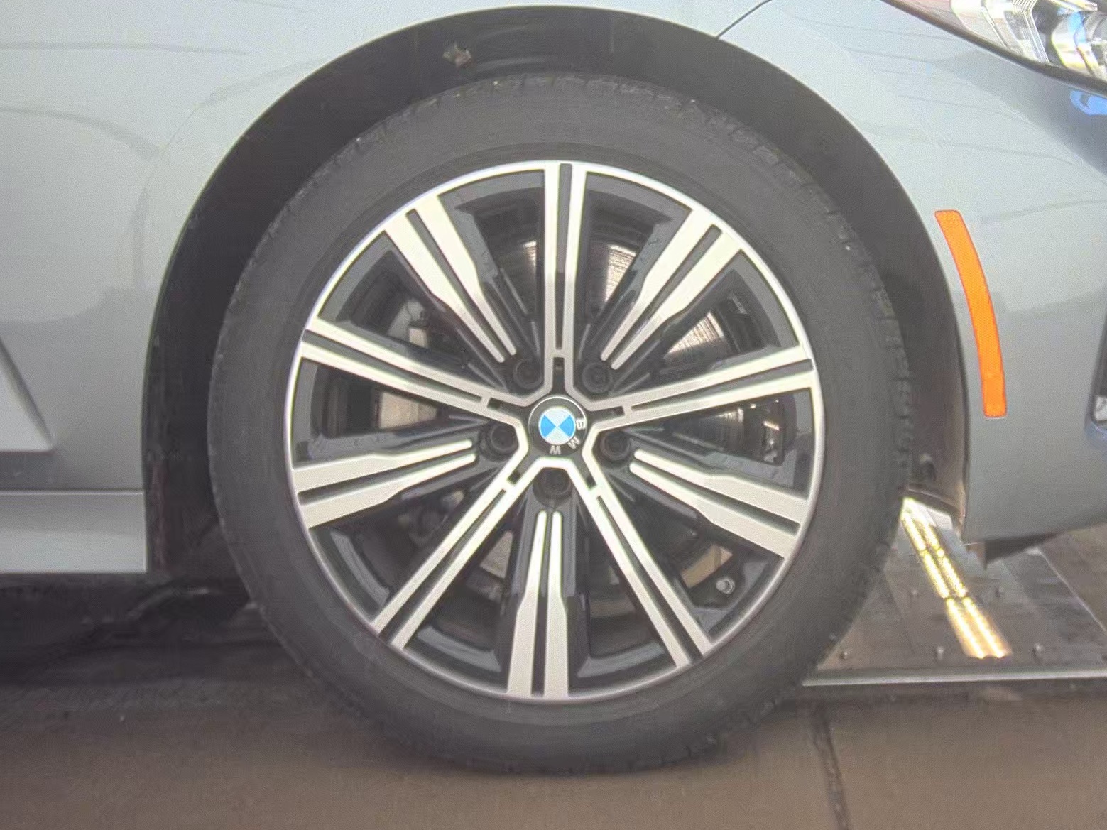 2025 BMW 3 Series 330i xDrive AWD