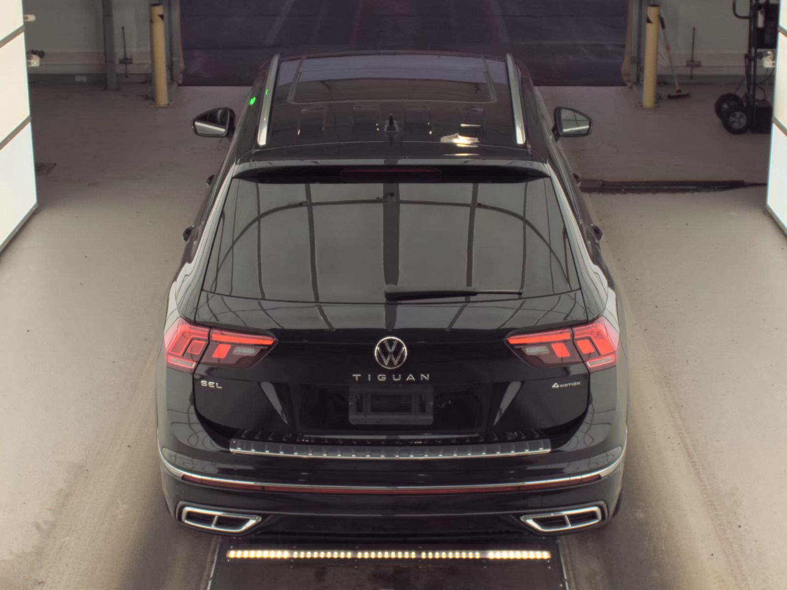 2022 Volkswagen Tiguan 2.0T SEL R-Line AWD