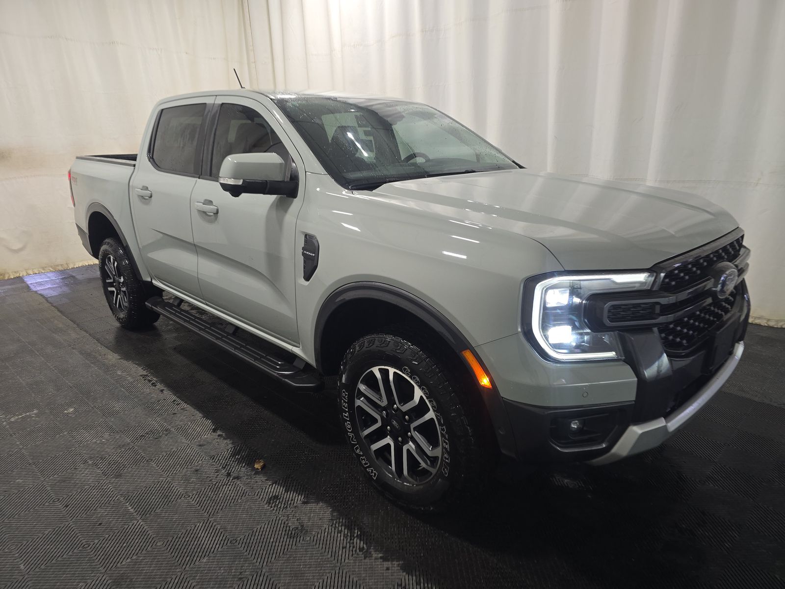 2024 Ford Ranger LARIAT AWD