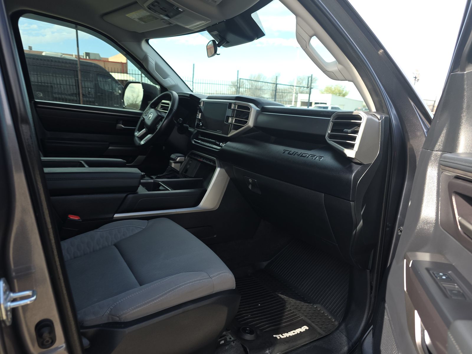 2023 Toyota Tundra SR5 AWD