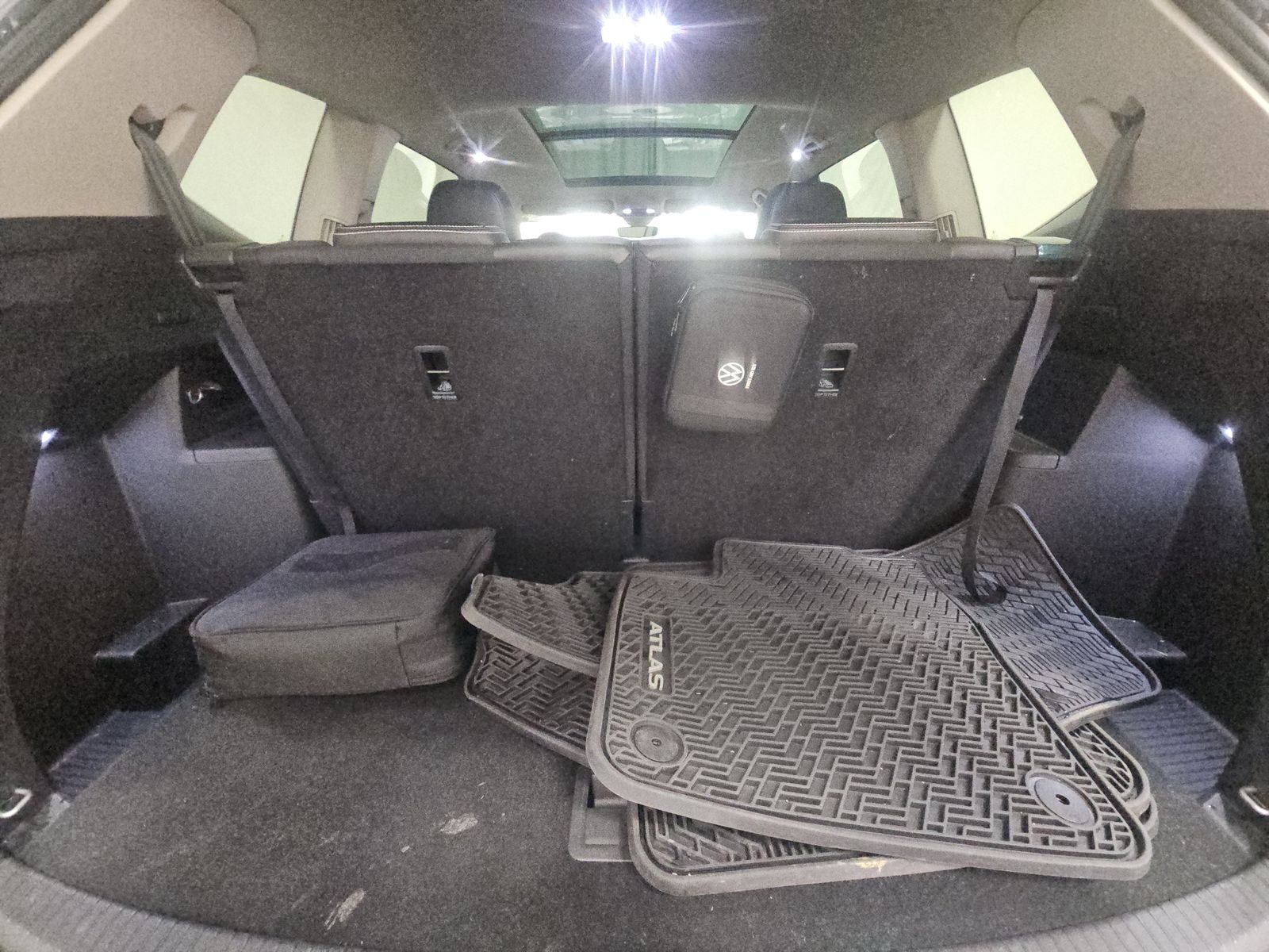 2024 Volkswagen Atlas 2.0T SE FWD