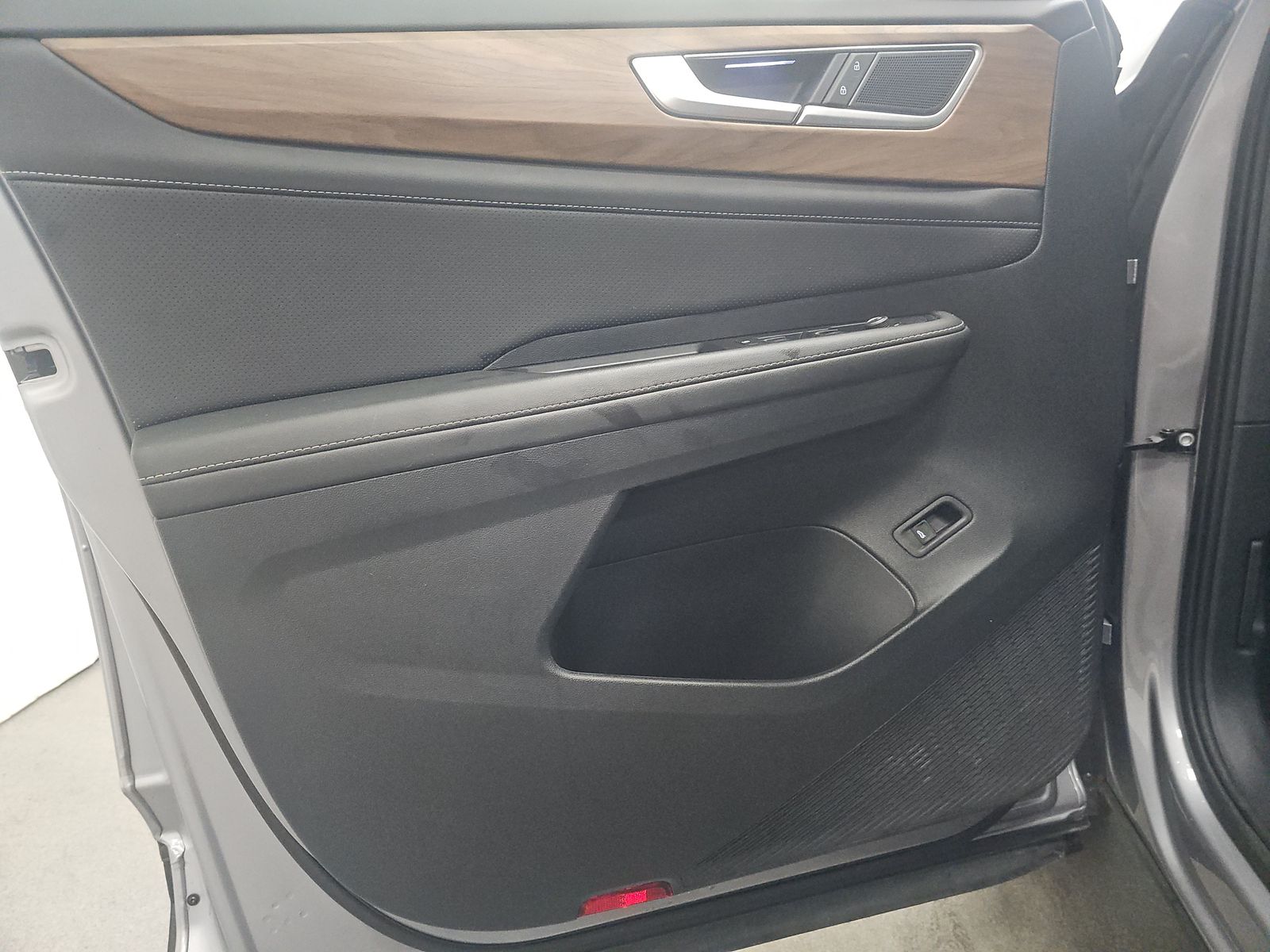 2024 Volkswagen Atlas 2.0T SE FWD