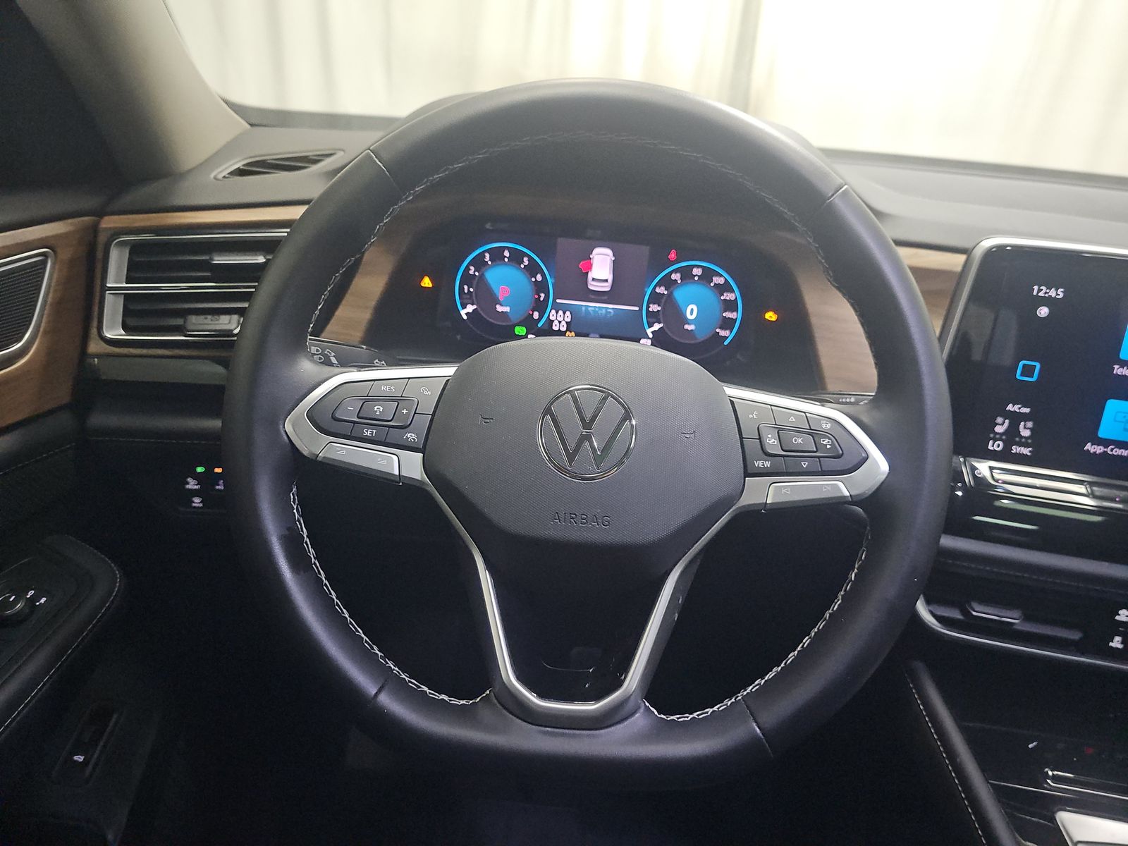 2024 Volkswagen Atlas 2.0T SE FWD