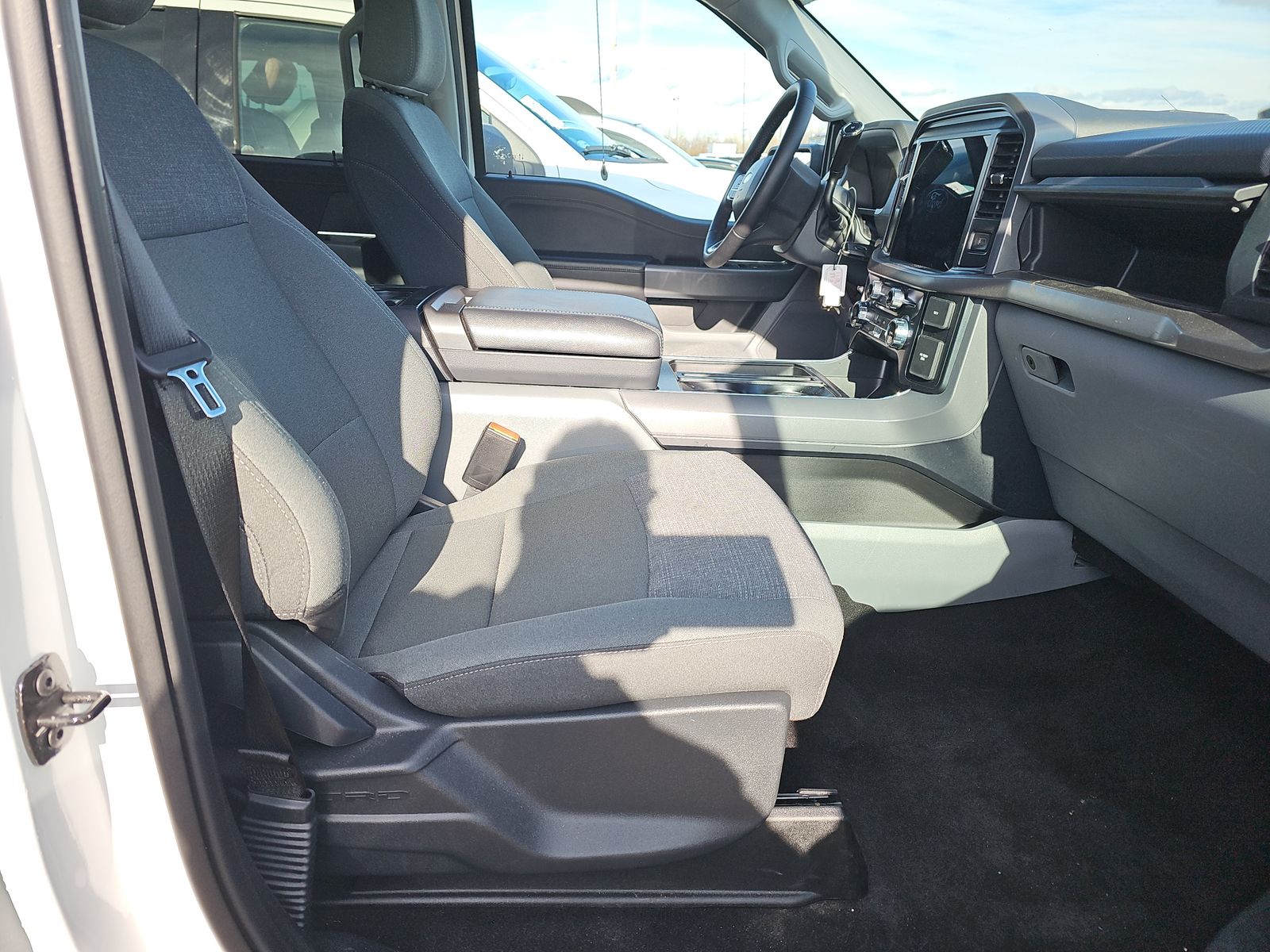 2025 Ford F-150 Hybrid XLT AWD