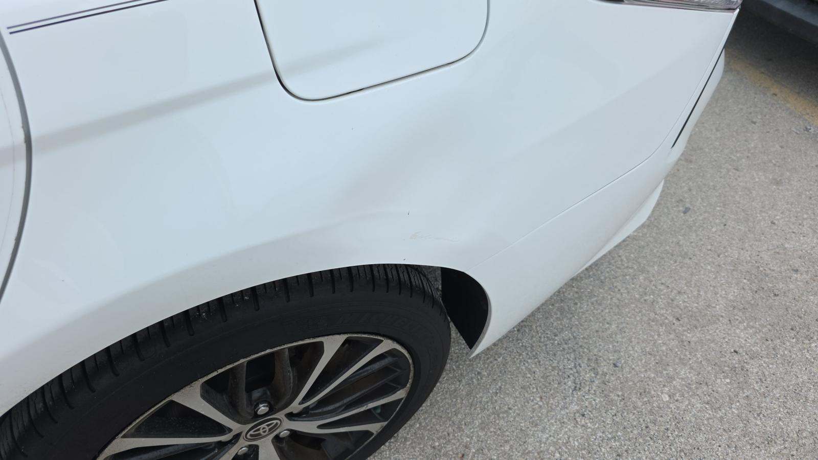 2020 Toyota Camry SE FWD