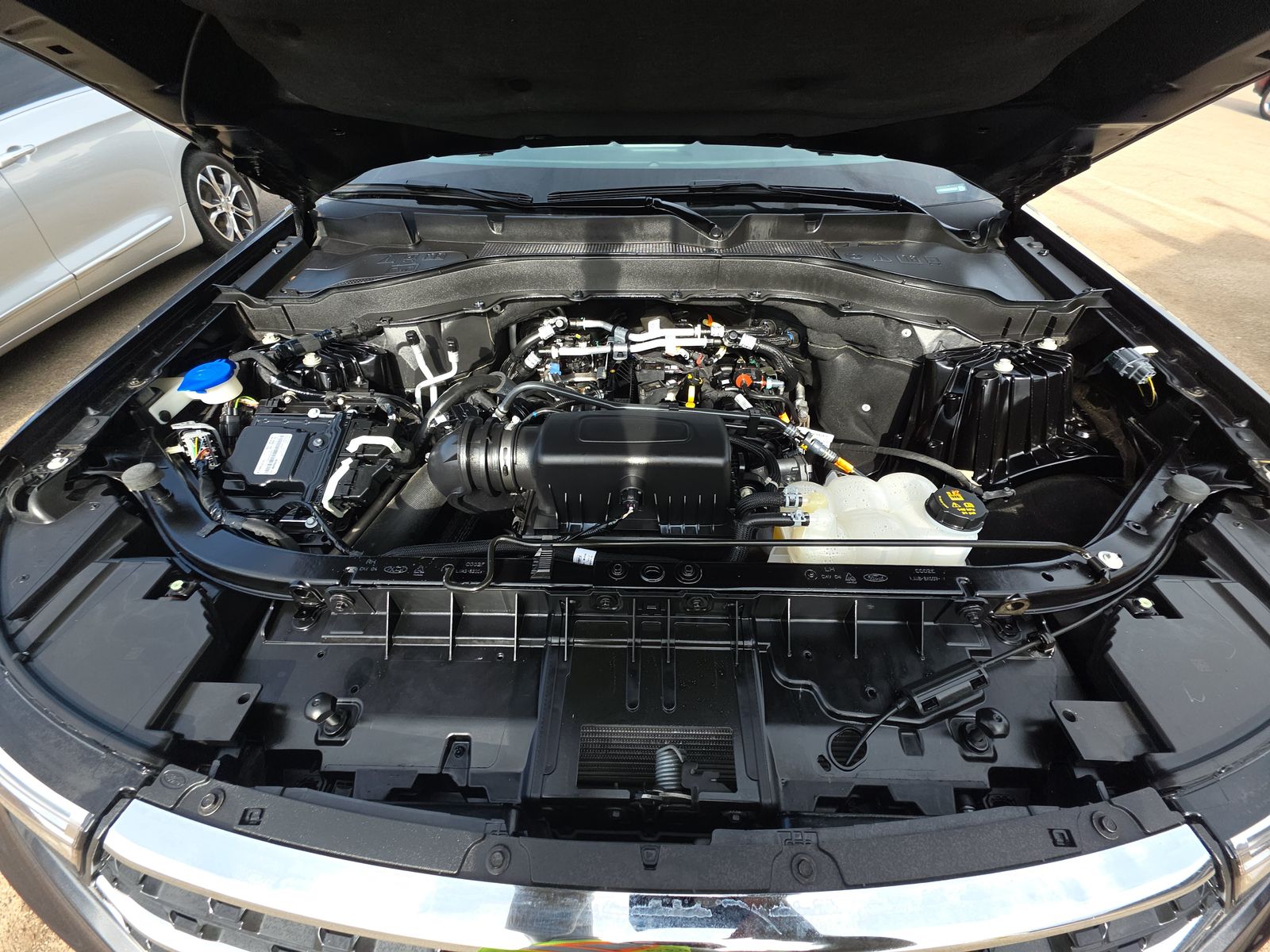 2024 Ford Explorer XLT AWD