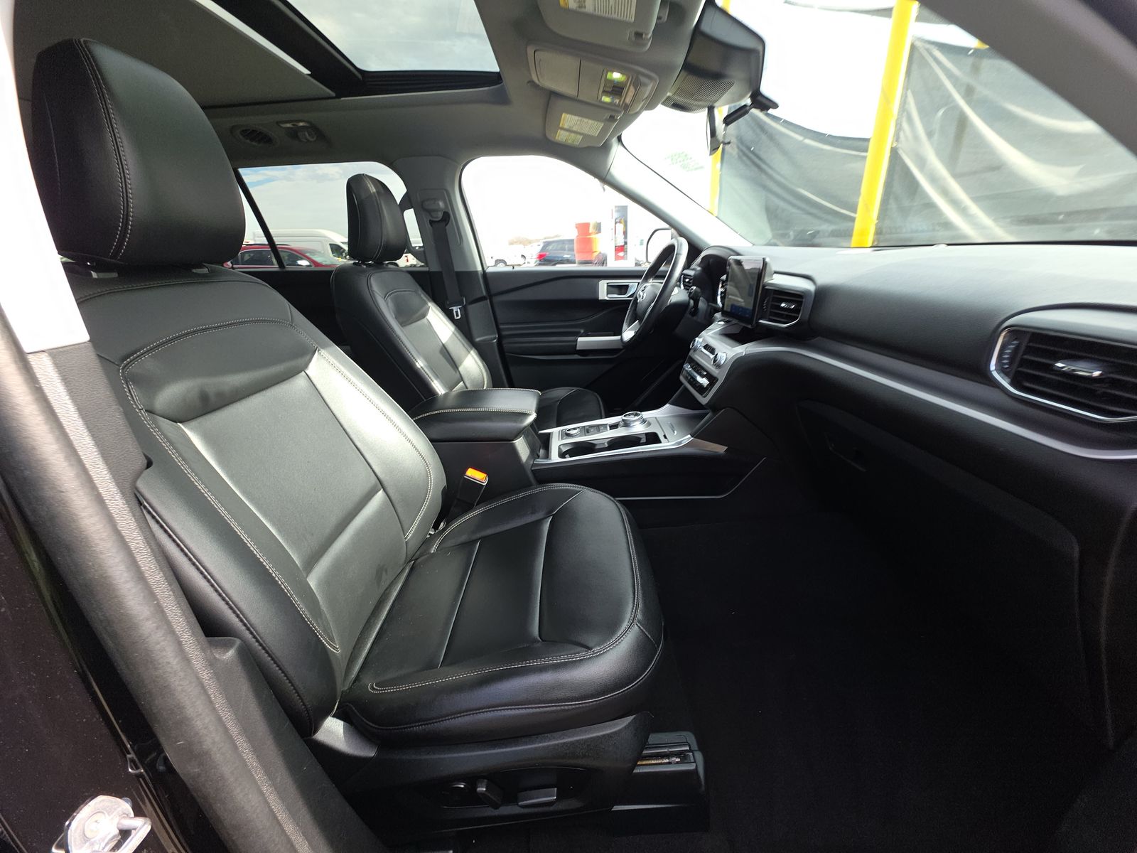 2024 Ford Explorer XLT AWD