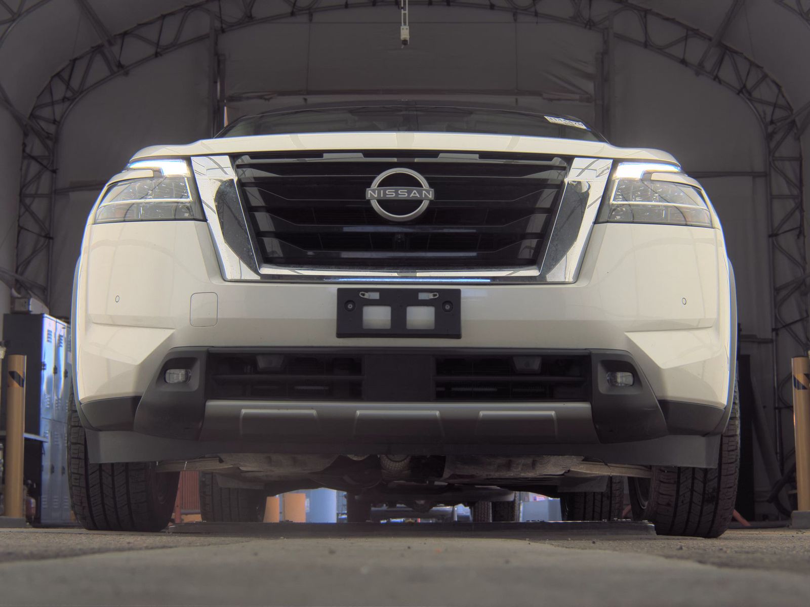 2023 Nissan Pathfinder Platinum AWD