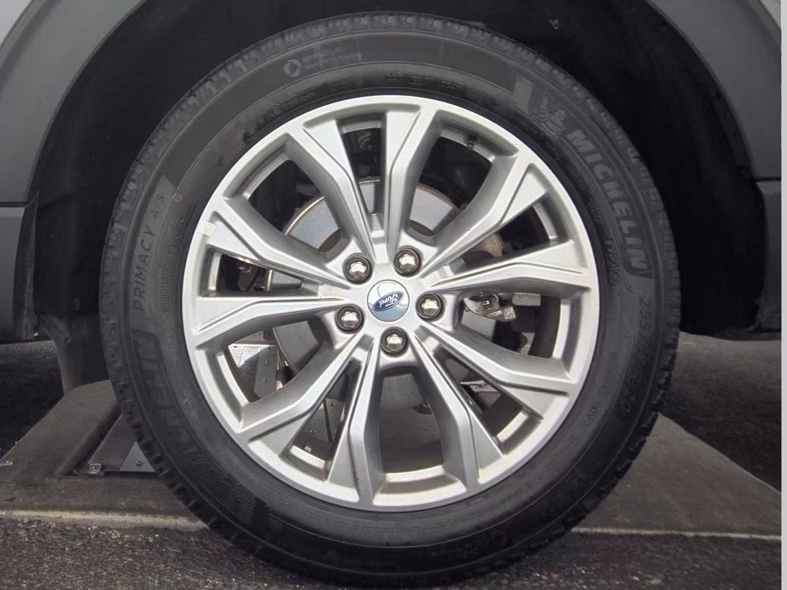 2023 Ford Explorer Limited AWD