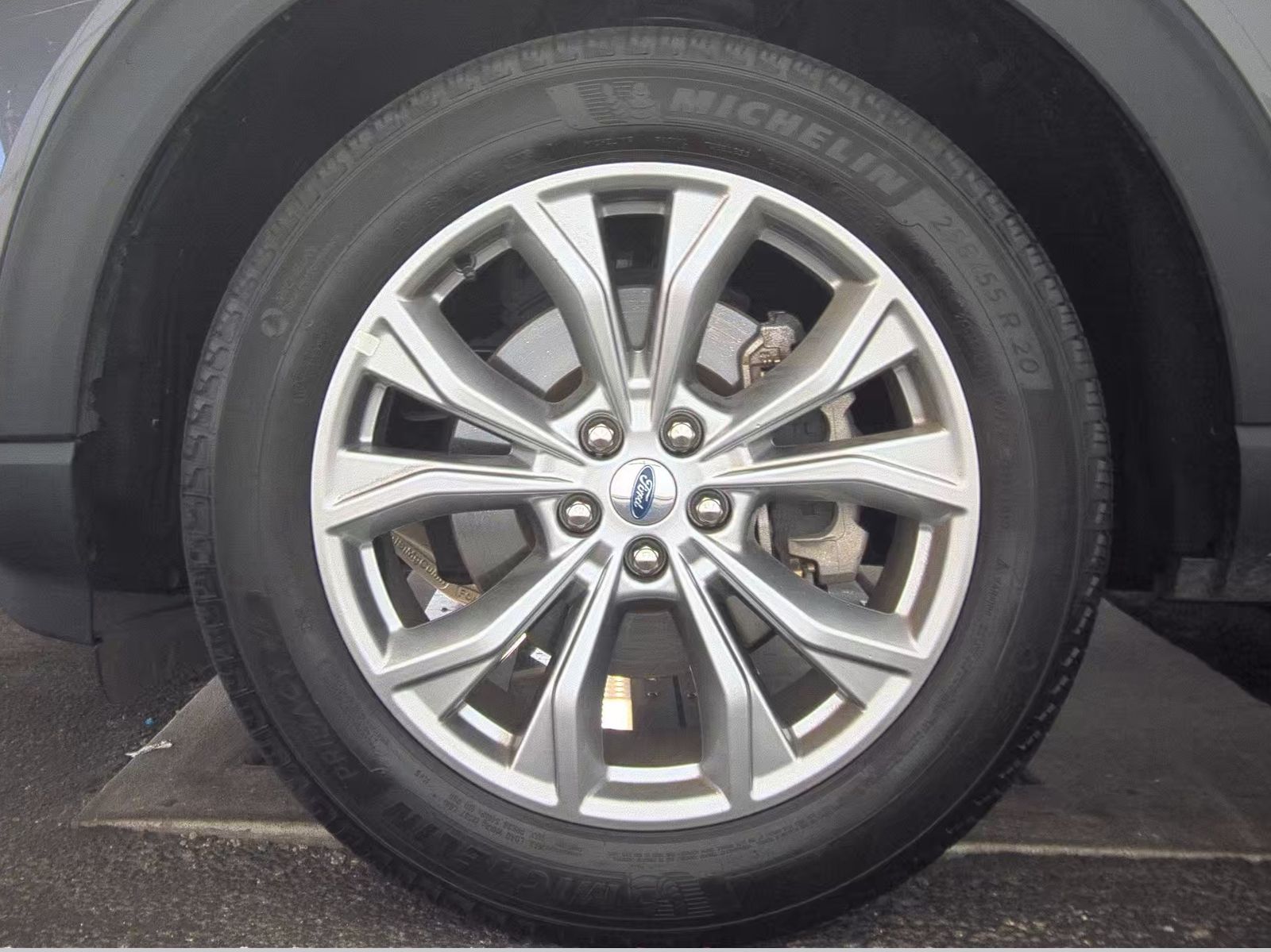 2023 Ford Explorer Limited AWD