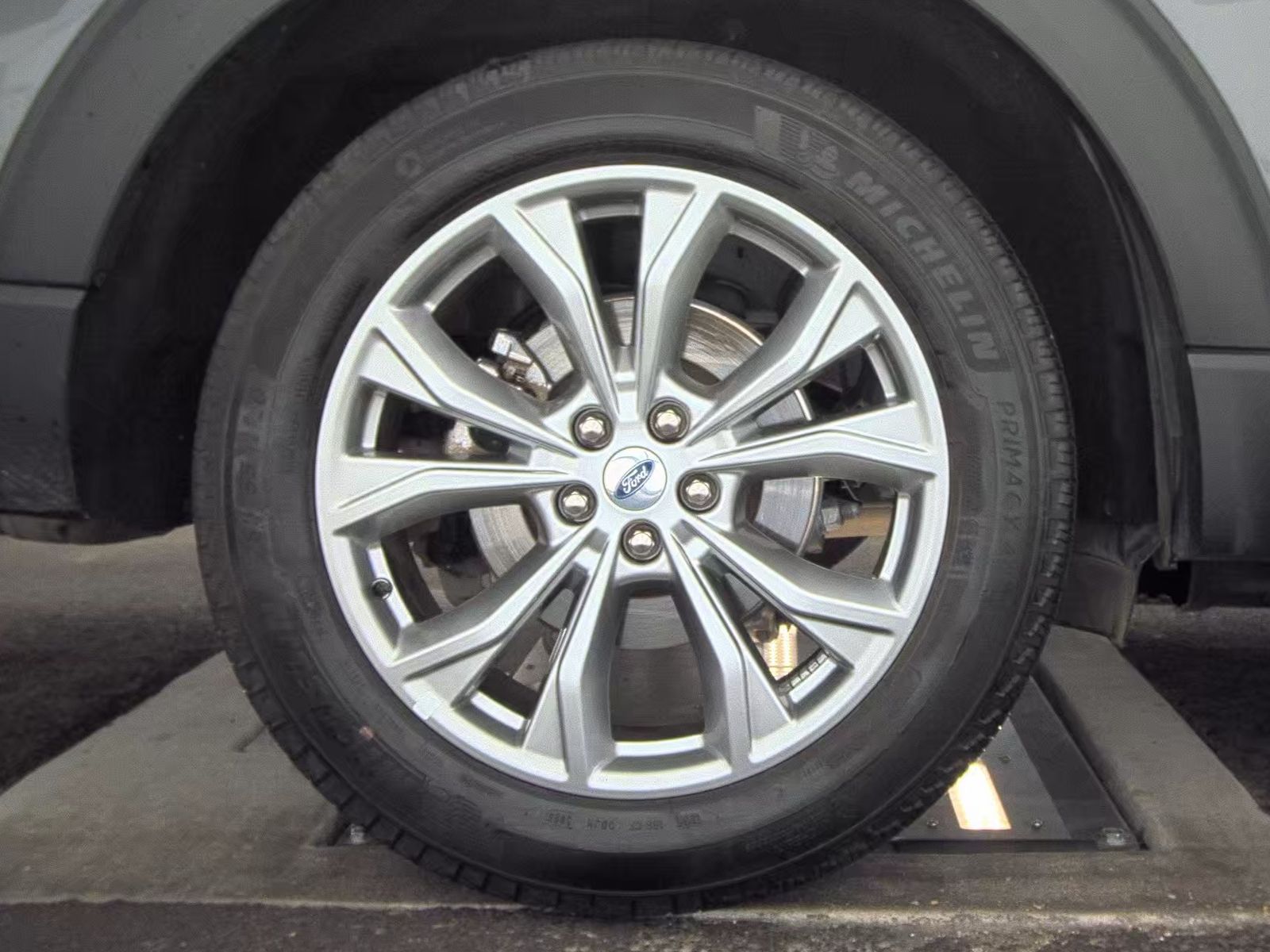 2023 Ford Explorer Limited AWD