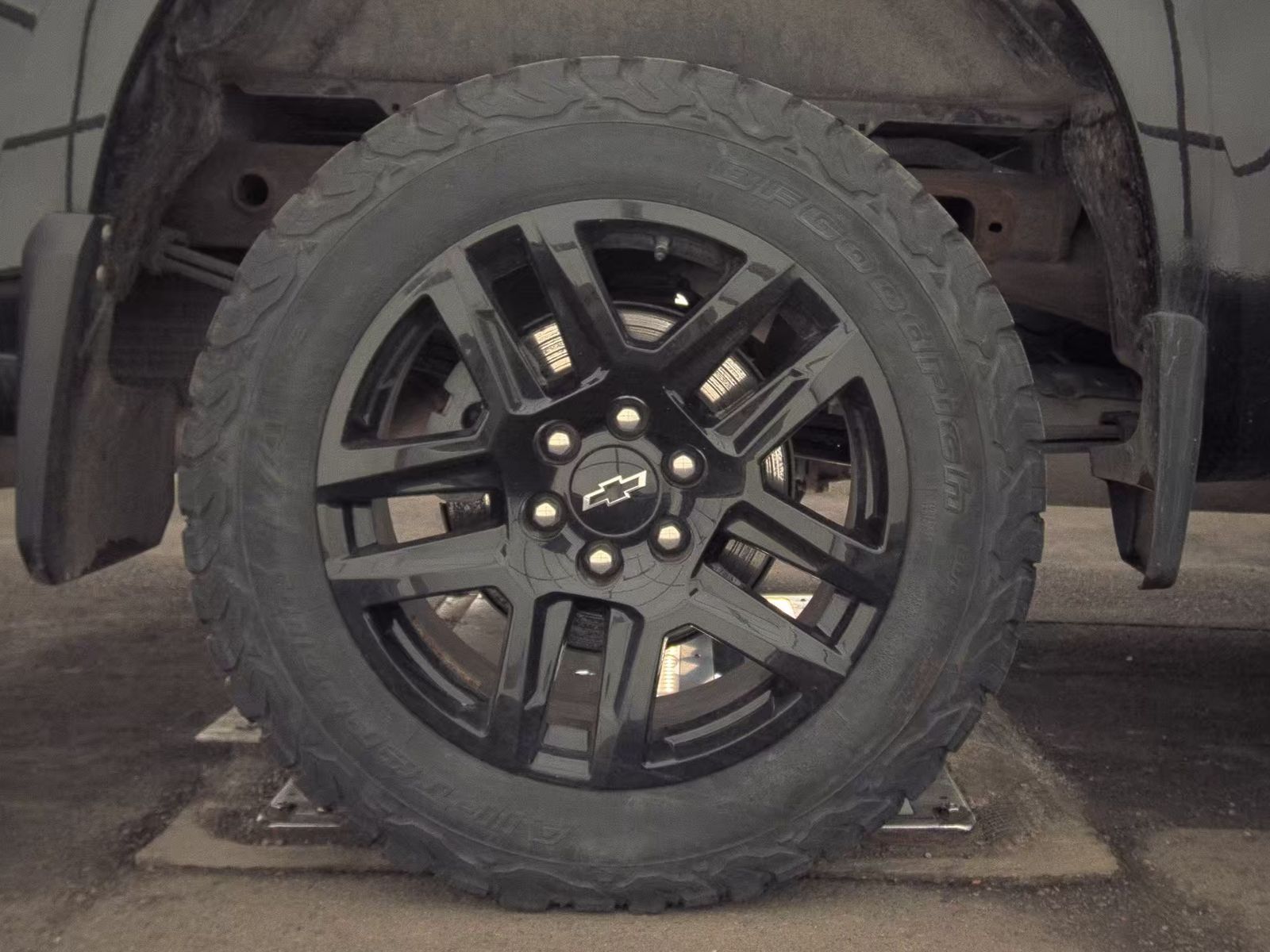 2023 Chevrolet Silverado 1500 Custom AWD