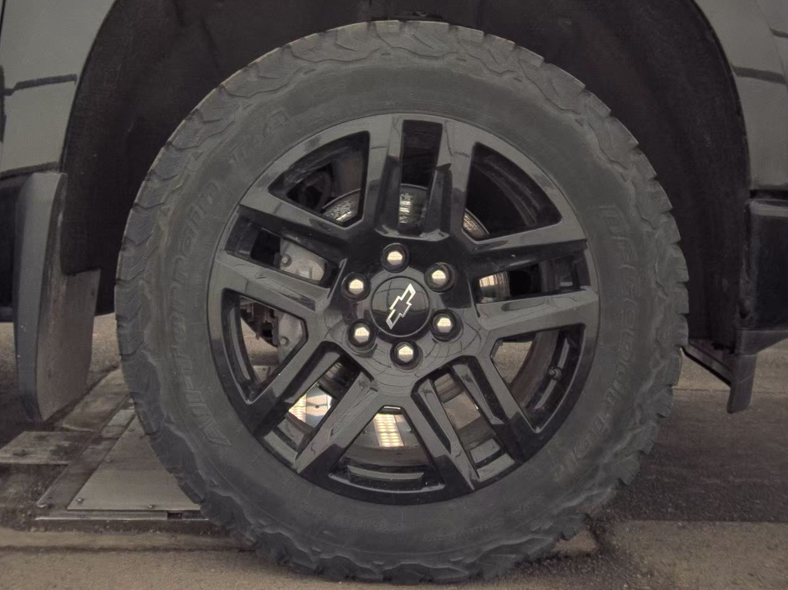 2023 Chevrolet Silverado 1500 Custom AWD