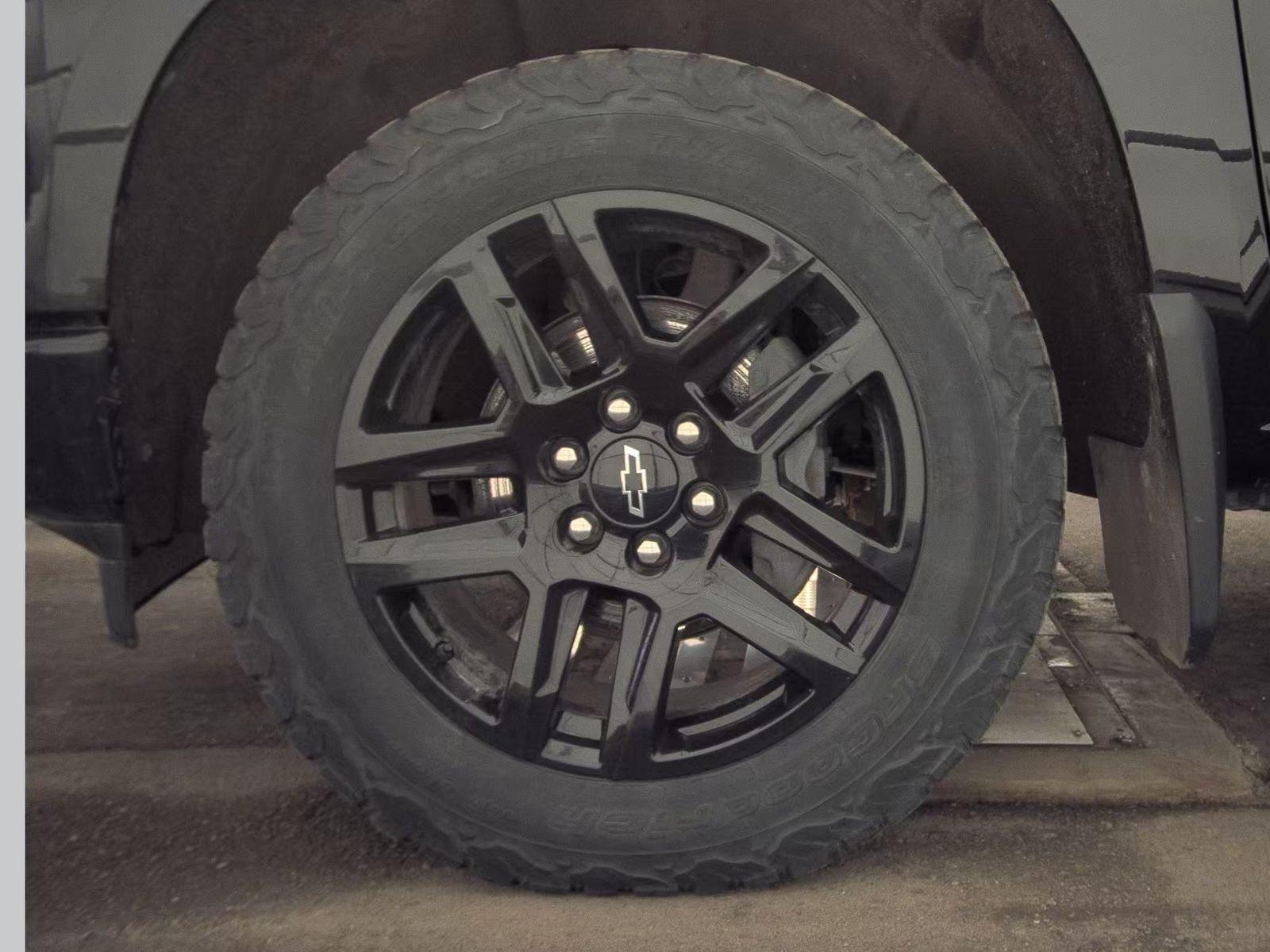 2023 Chevrolet Silverado 1500 Custom AWD