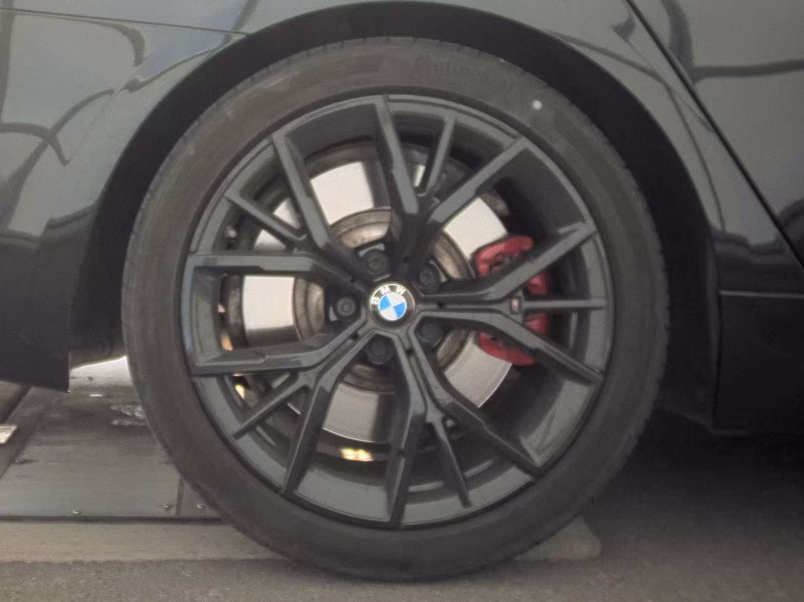 2023 BMW 5 Series M550i xDrive AWD