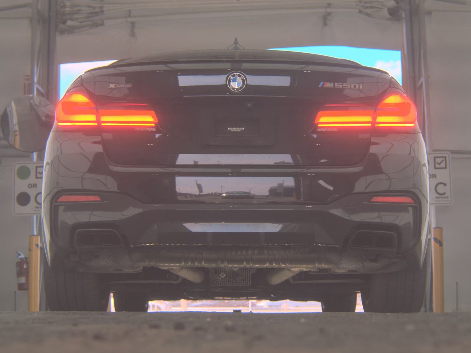 2023 BMW 5 Series M550i xDrive AWD