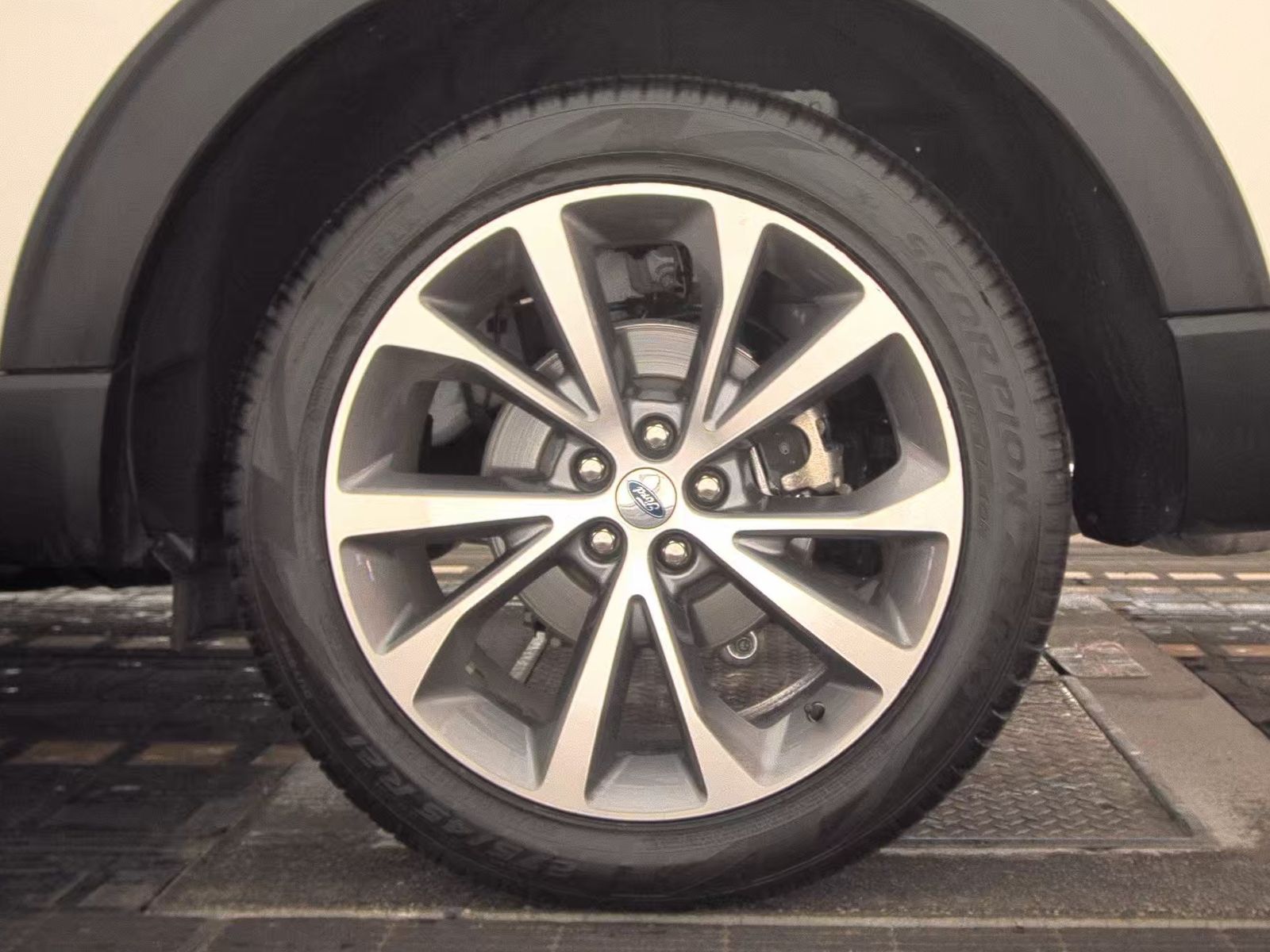 2025 Ford Explorer Platinum AWD