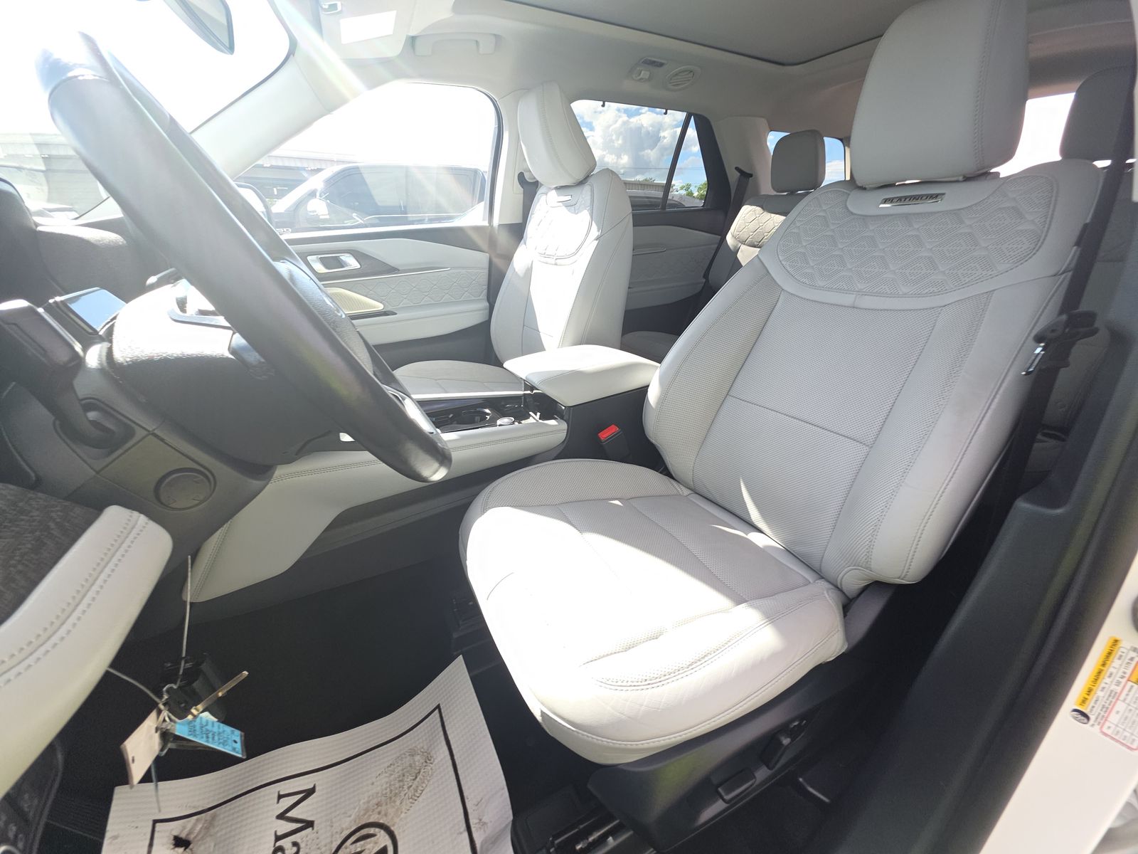 2025 Ford Explorer Platinum AWD