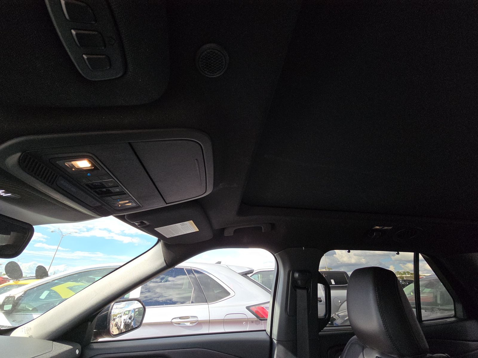 2025 Ford Explorer Platinum FWD