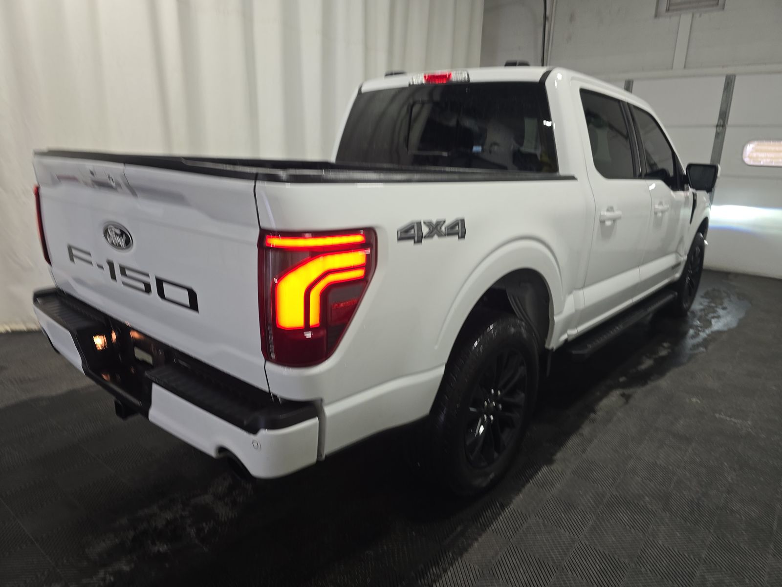 2024 Ford F-150 Hybrid Lariat AWD